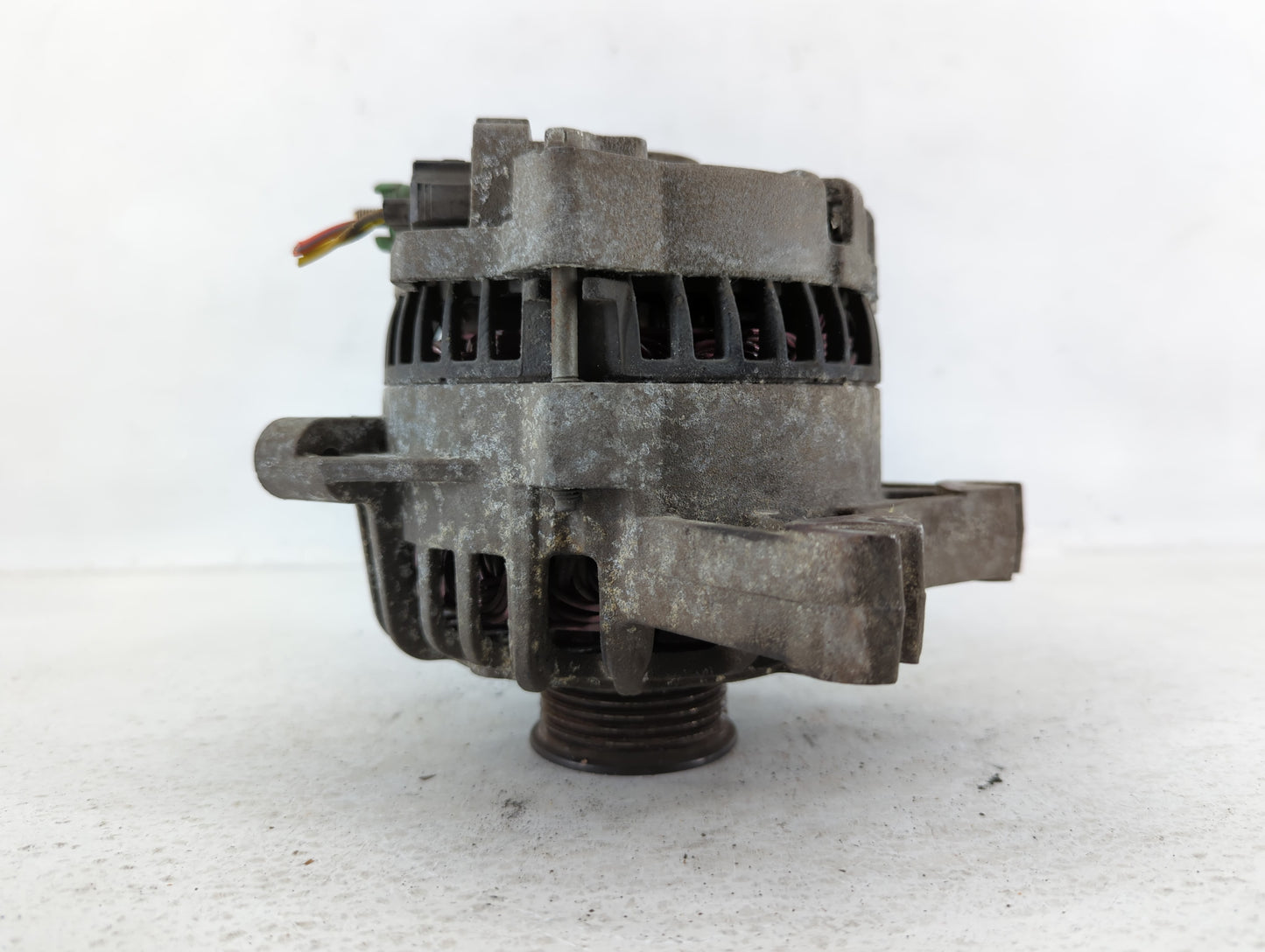 2006 Ford Expedition Alternator Replacement Generator Charging Assembly Engine OEM P/N:5L7T-CB Fits OEM Used Auto Parts - Oe