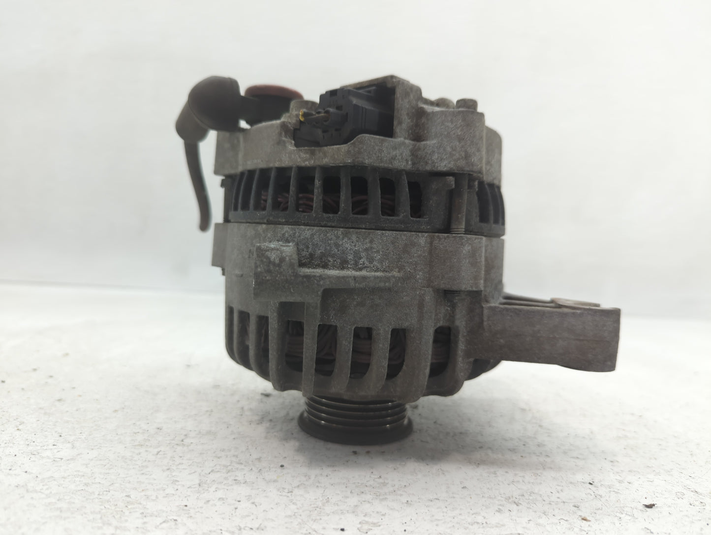 2006 Ford Expedition Alternator Replacement Generator Charging Assembly Engine OEM P/N:6L7T-AA Fits OEM Used Auto Parts - Oe