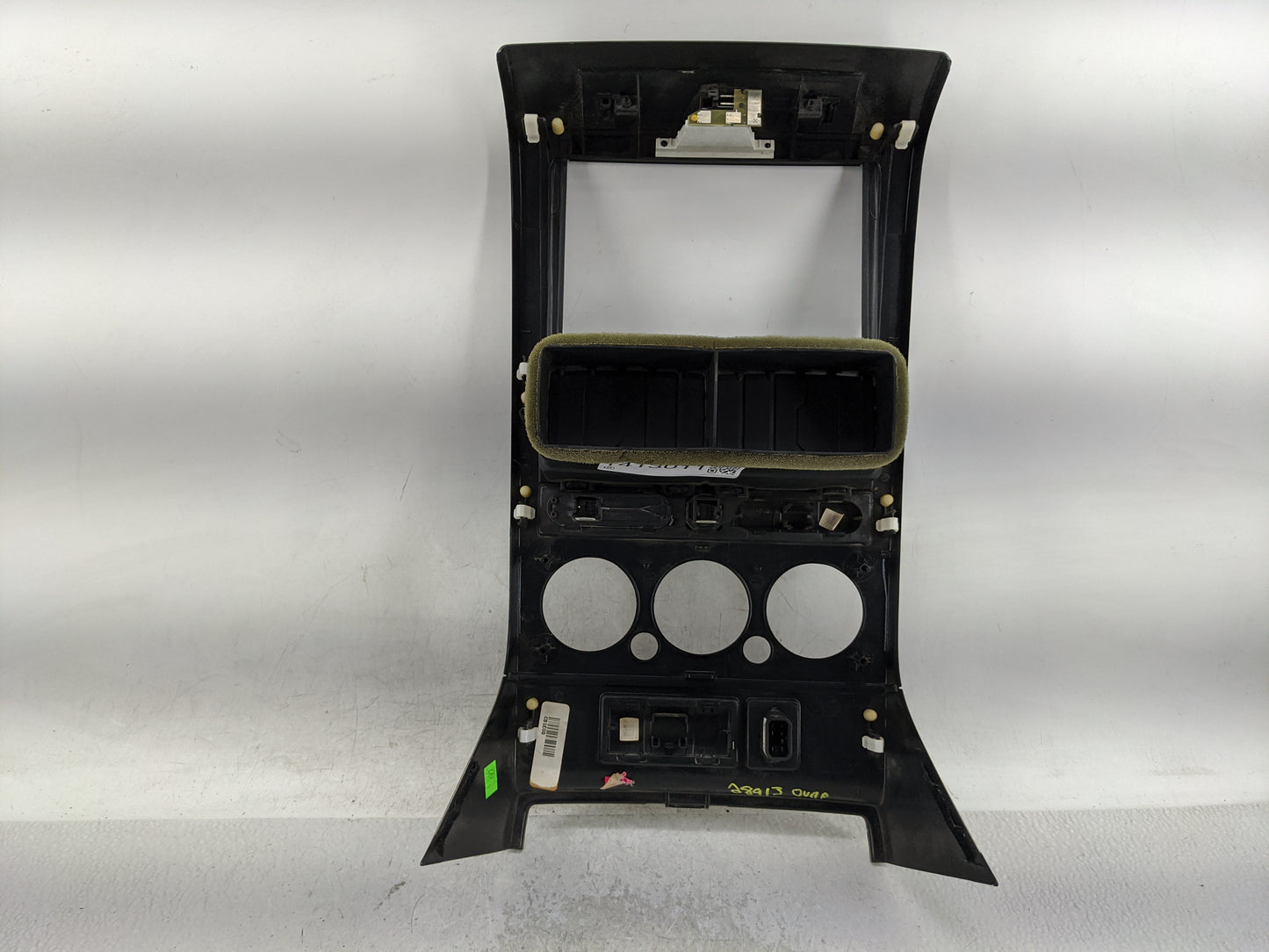 2006 Ford Explorer Information Radio Display Screen Bezel Vents - Oemusedautoparts1.com