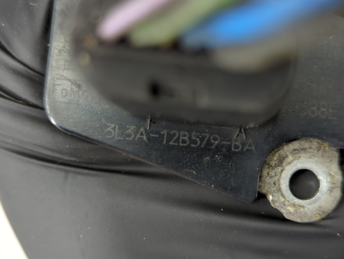 2004-2012 Ford Explorer Mass Air Flow Meter Maf - Oemusedautoparts1.com