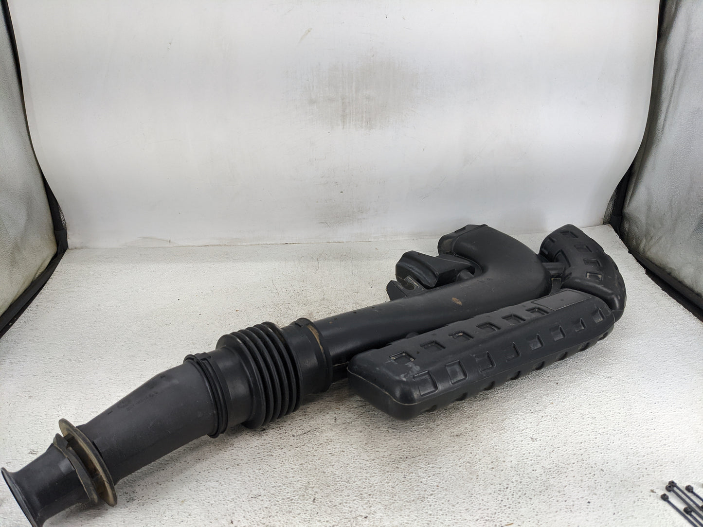 2004-2008 Ford F-150 Air Cleaner Intake-duct Hose Tube 1138238 - Oemusedautoparts1.com