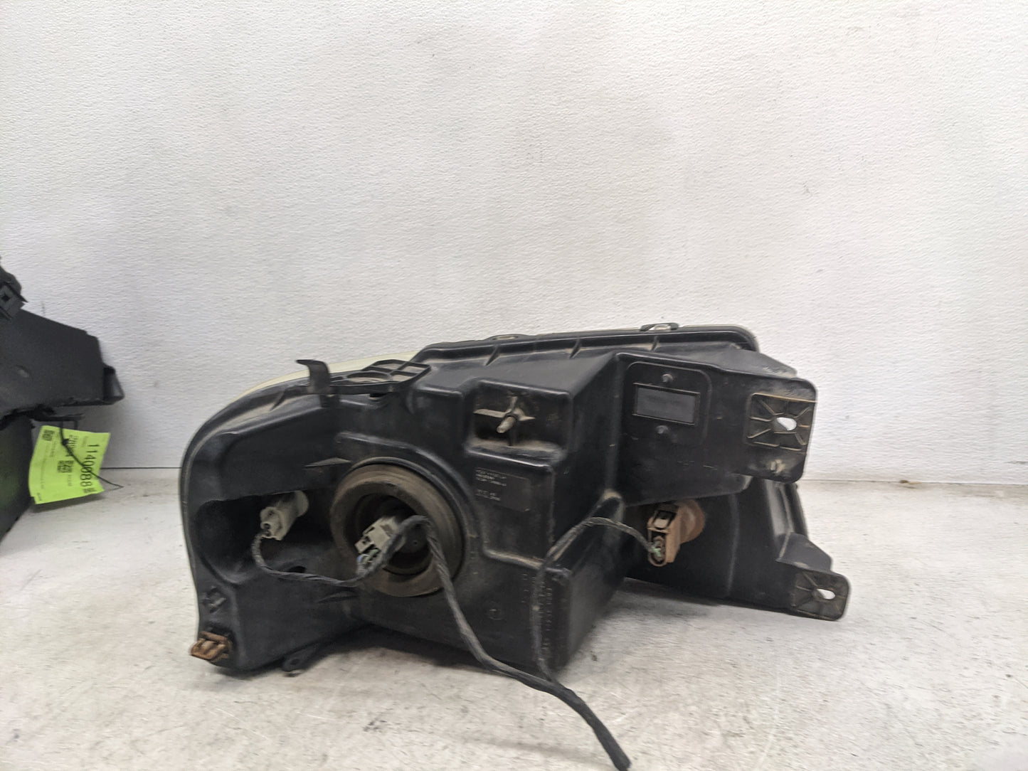 2004-2008 Ford F-150 Passenger Right Oem Head Light Headlight Lamp 1138358 - Oemusedautoparts1.com