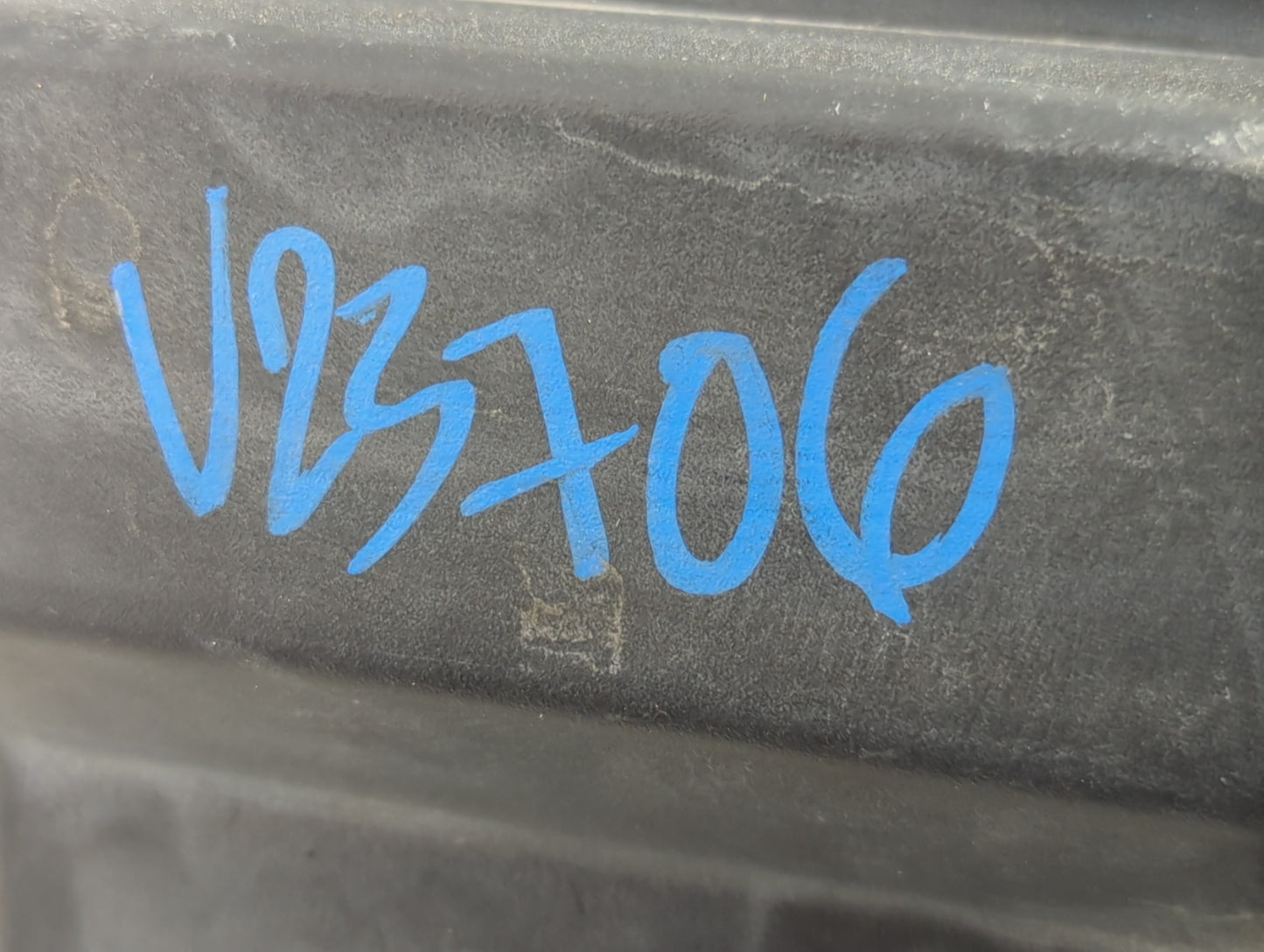 1998-2006 Ford F-150 Windshield Washer Fluid Reservoir Bottle Oem 1465762 - Oemusedautoparts1.com