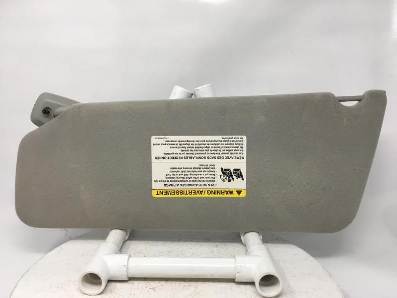 2006 Ford F-150 Sun Visor Shade Replacement Passenger Right Mirror Fits OEM Used Auto Parts - Oemusedautoparts1.com