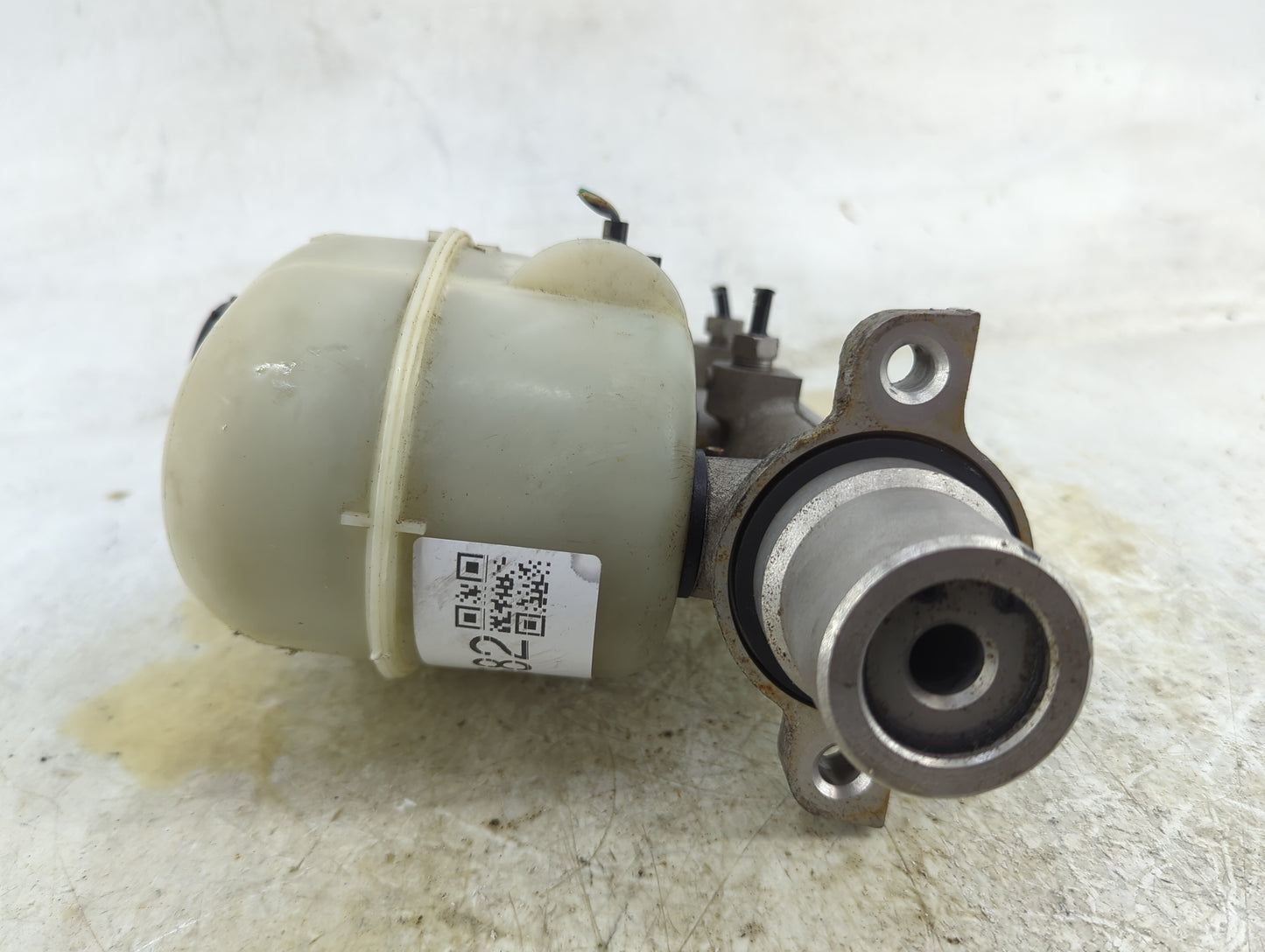 Ford F150 Brake Master Cylinder 1496682 - Oemusedautoparts1.com