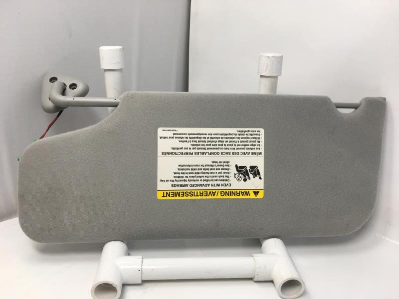 2005-2007 Ford Five Hundred Sun Visor Shade Replacement Passenger Right Mirror Fits Fits 2005 2006 2007 OEM Used Auto Parts