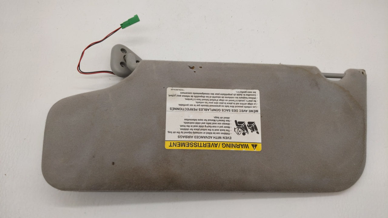 2005-2007 Ford Five Hundred Sun Visor Shade Replacement Passenger Right Mirror Fits Fits 2005 2006 2007 OEM Used Auto Parts