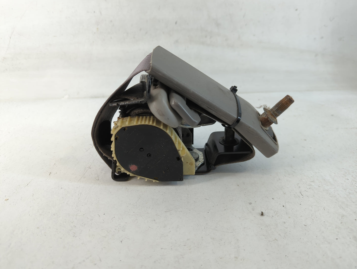 2004-2007 Ford Taurus Passenger Front Seatbelt Retractor - Oemusedautoparts1.com