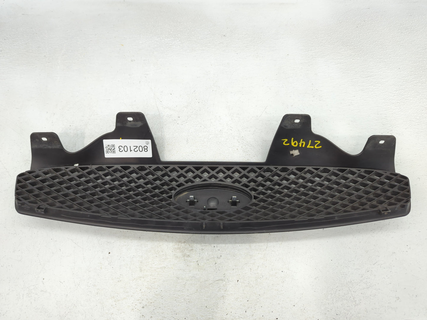 2004-2007 Ford Taurus Front Grille Bumper Not Included - Oemusedautoparts1.com