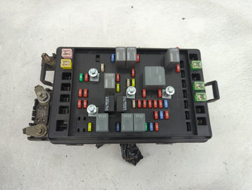 2006 Gmc Envoy Fusebox Fuse Box Panel Relay Module P/N:15428122 Fits OEM Used Auto Parts