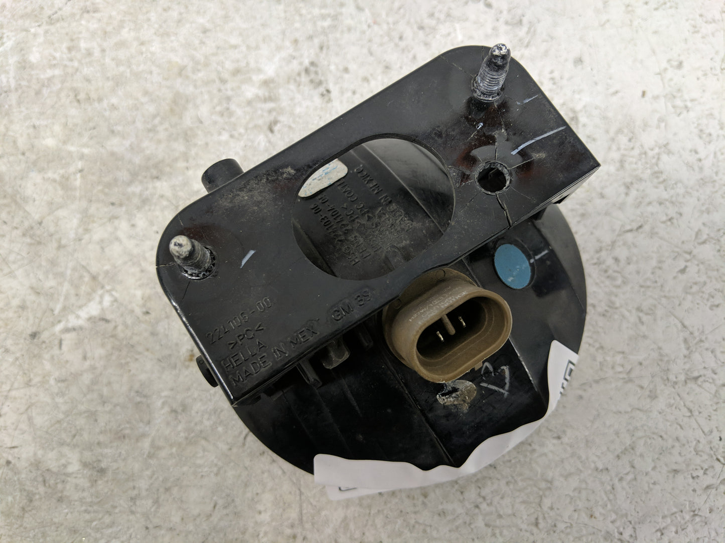 2002-2006 Gmc Envoy Xl Passenger Right Oem Fog Light Lamp - Oemusedautoparts1.com