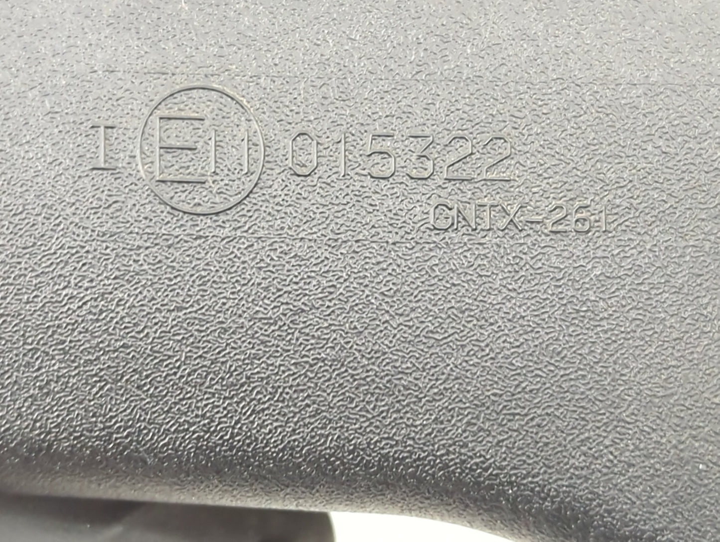 2006 Gmc Envoy Xl Interior Rear View Mirror Replacement OEM Fits OEM Used Auto Parts - Oemusedautoparts1.com