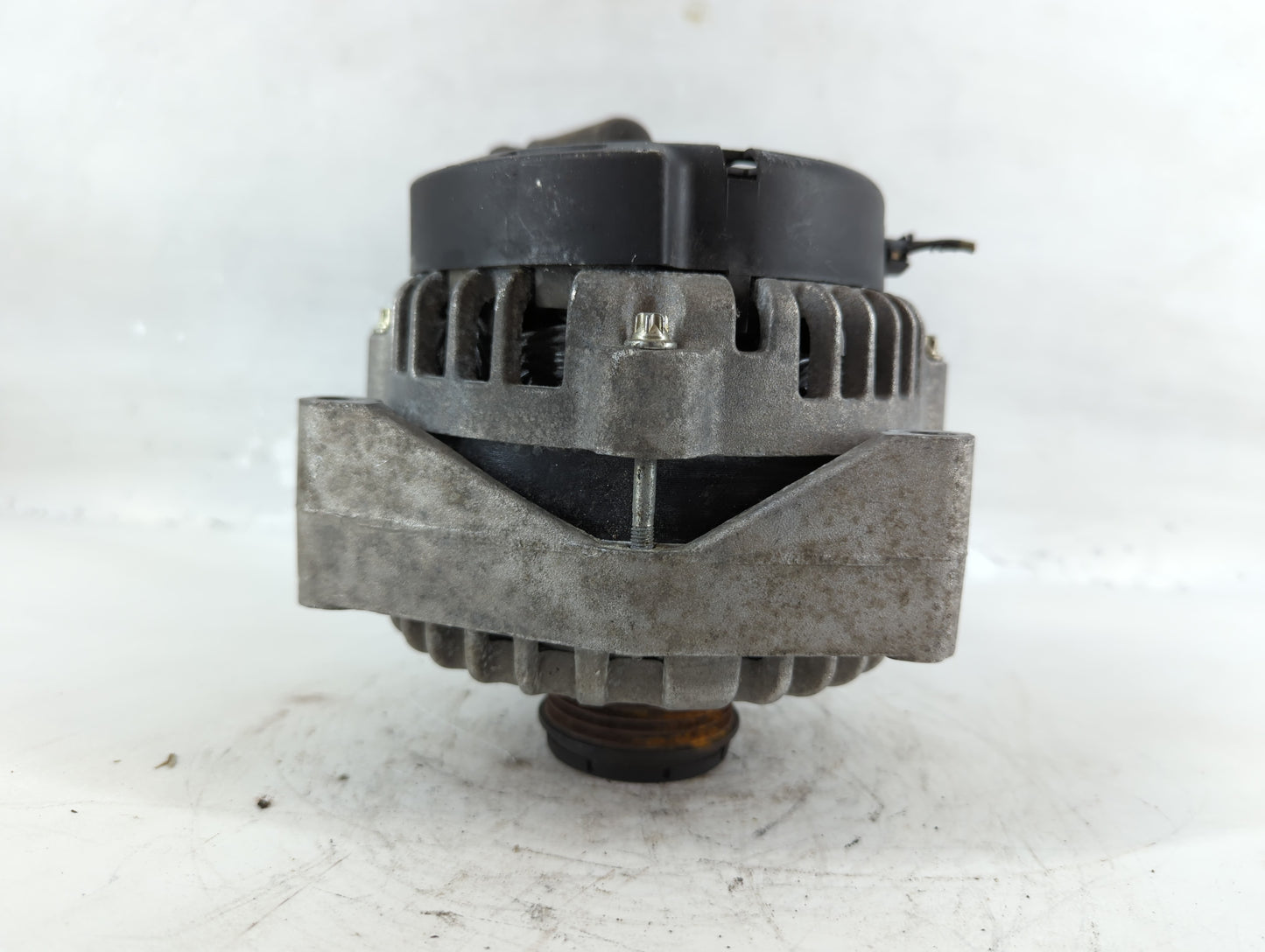 2006-2007 Gmc Sierra 3500 Alternator Replacement Generator Charging Assembly Engine OEM Fits Fits 2006 2007 OEM Used Auto Pa