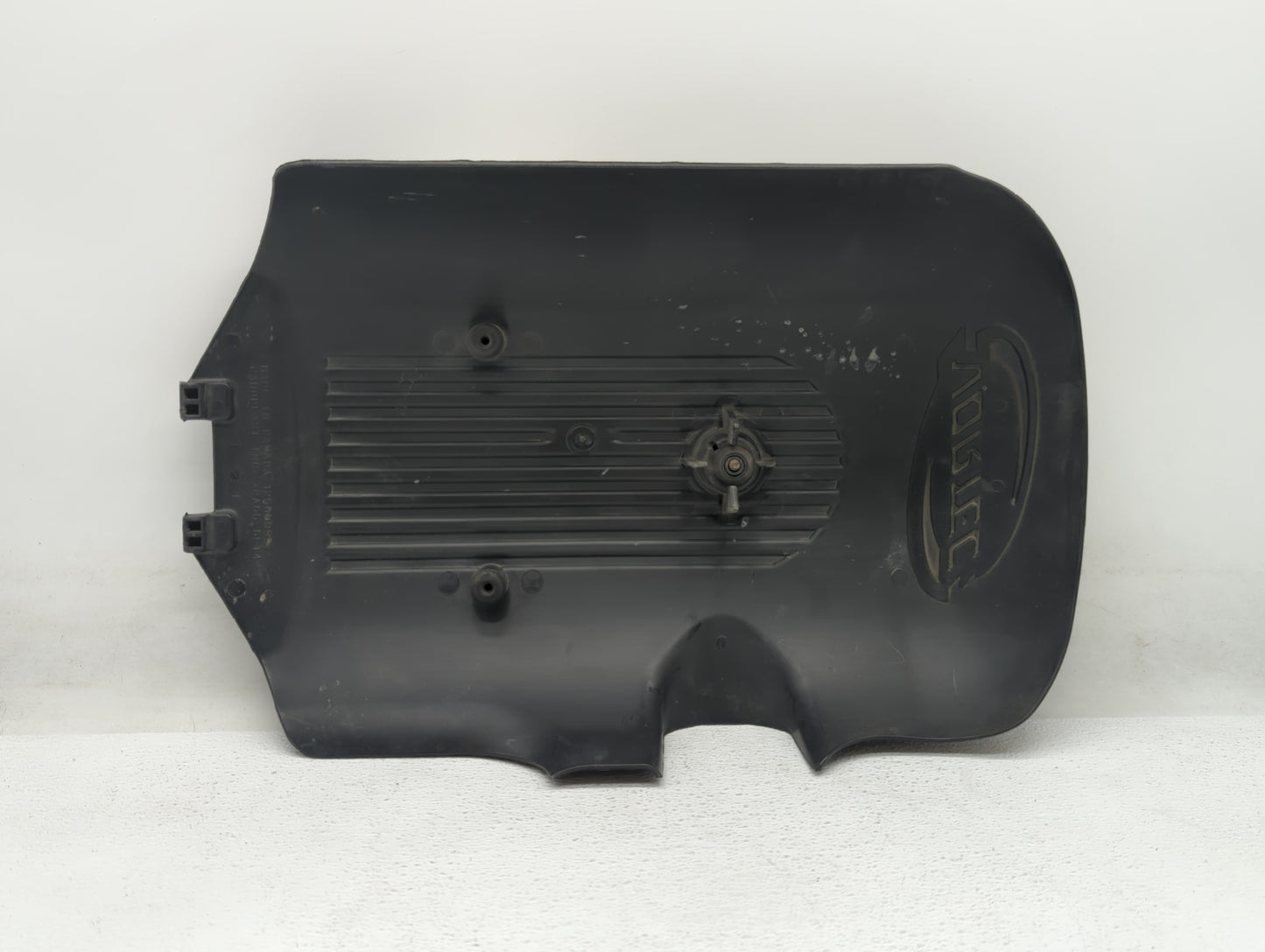 2006 Gmc Yukon Engine Cover - Oemusedautoparts1.com