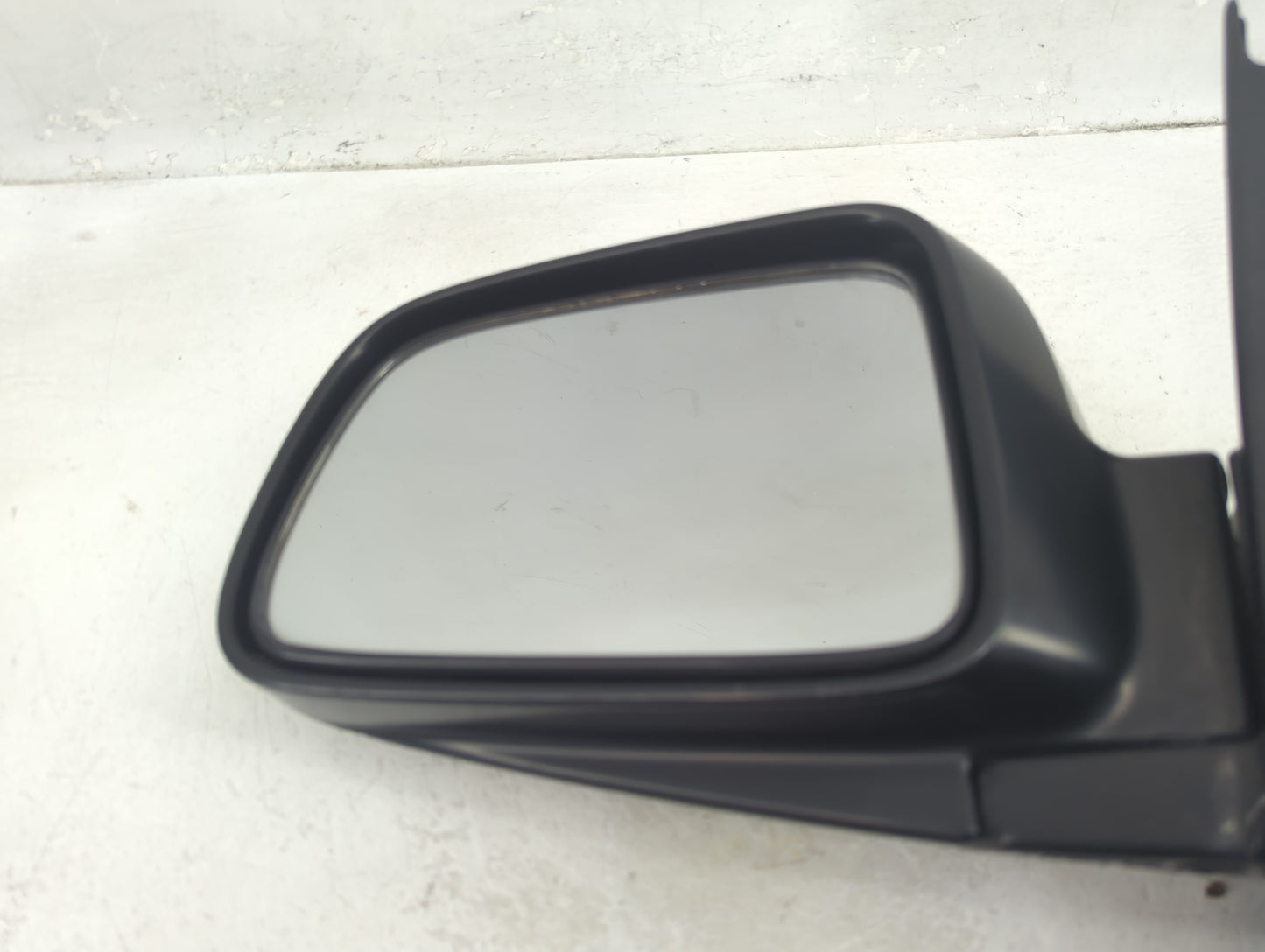 2002-2006 Honda Cr-V Driver Side View Mirror - Left Door Mirror OEM Used - Oemusedautoparts1.com