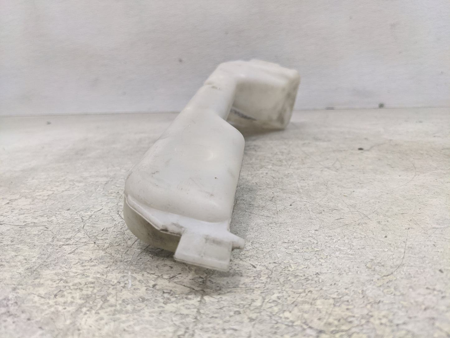 2003-2011 Honda Element Radiator Coolant Overflow Expansion Tank Bottle - Oemusedautoparts1.com