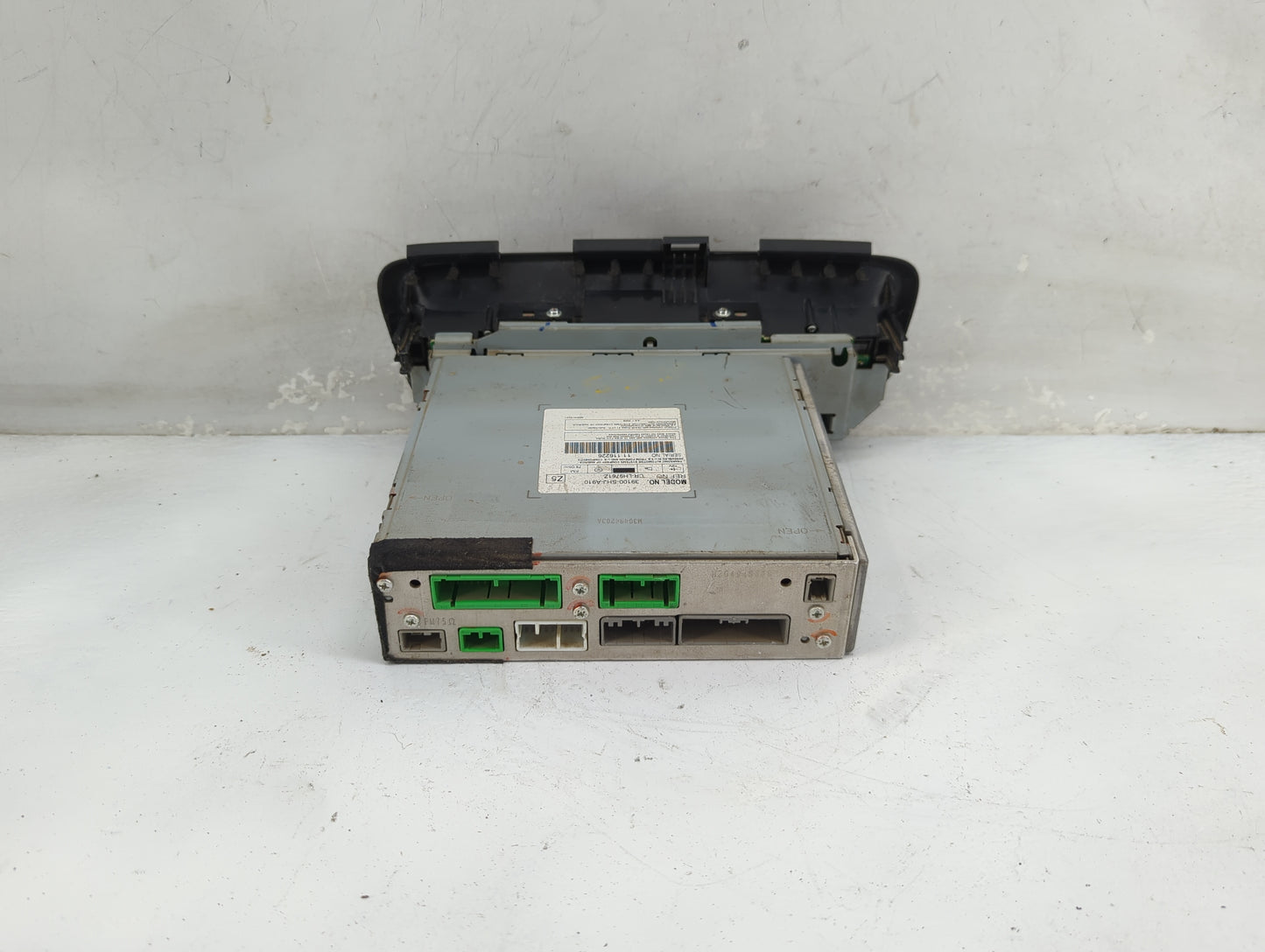 2005-2010 Honda Odyssey Radio AM FM Cd Player Receiver Replacement P/N:39100-SHJ-A910 CR-LH9761Z Fits OEM Used Auto Parts -