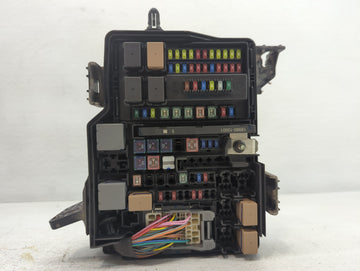 2005-2010 Honda Odyssey Fusebox Fuse Box Panel Relay Module P/N:9121069130 QA 9121069130QA Fits Fits 2005 2006 2007 2008 2009 2010 OEM Used Auto Parts