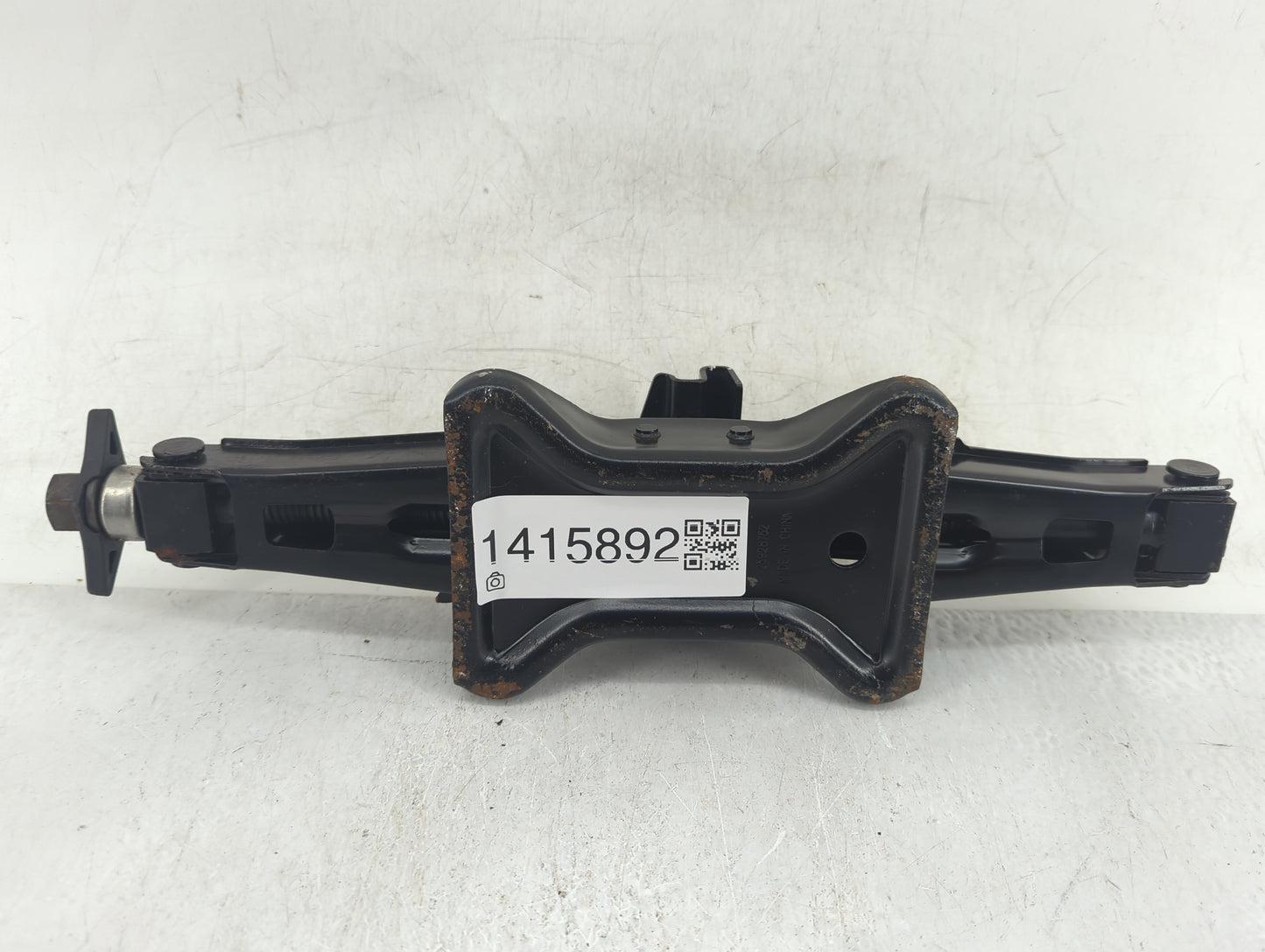 2006 Hummer H3 Spare Scissor Car Jack 1415892 - Oemusedautoparts1.com