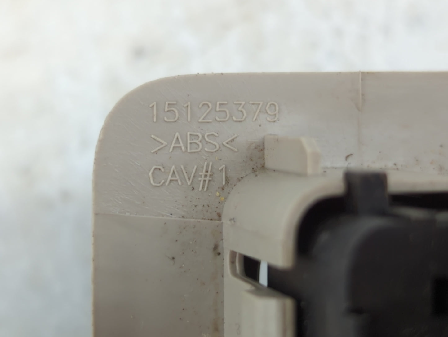 2006 Hummer H3 Sun Roof Moon Control Switch - Oemusedautoparts1.com