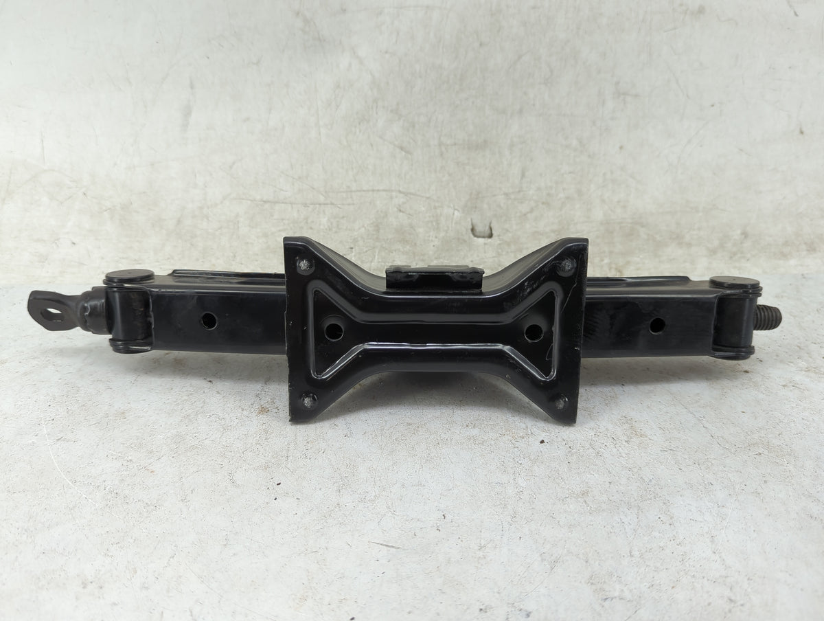 2006 Hyundai Elantra Spare Scissor Car Jack Black - Oemusedautoparts1.com