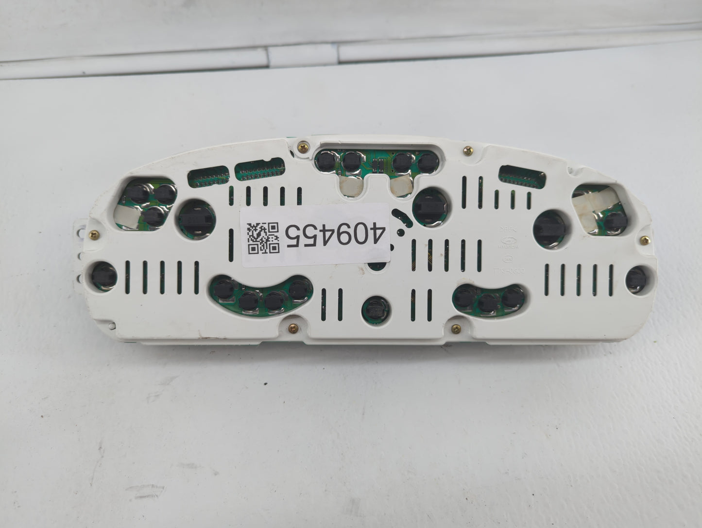 2004-2006 Hyundai Elantra Instrument Cluster Speedometer Gauges P/N:94004-2D031 94004-2D051 Fits Fits 2004 2005 2006 OEM Use