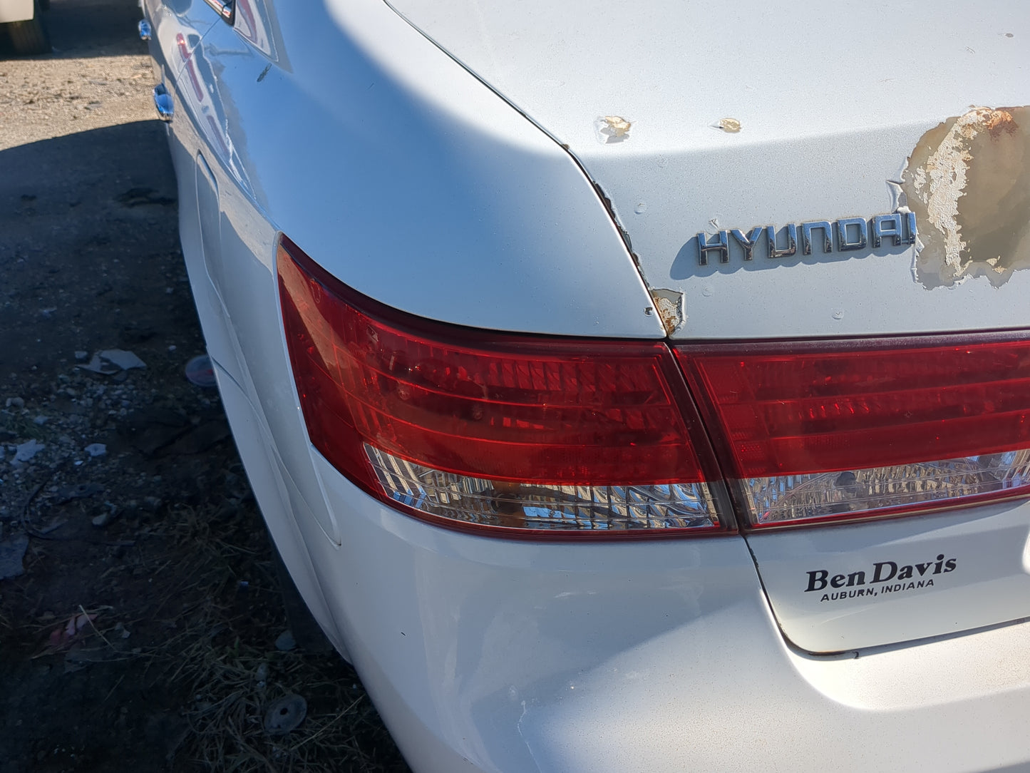 2006-2008 Hyundai Sonata Tail Light Assembly Driver Left OEM Fits Fits 2006 2007 2008 OEM Used Auto Parts - Oemusedautoparts