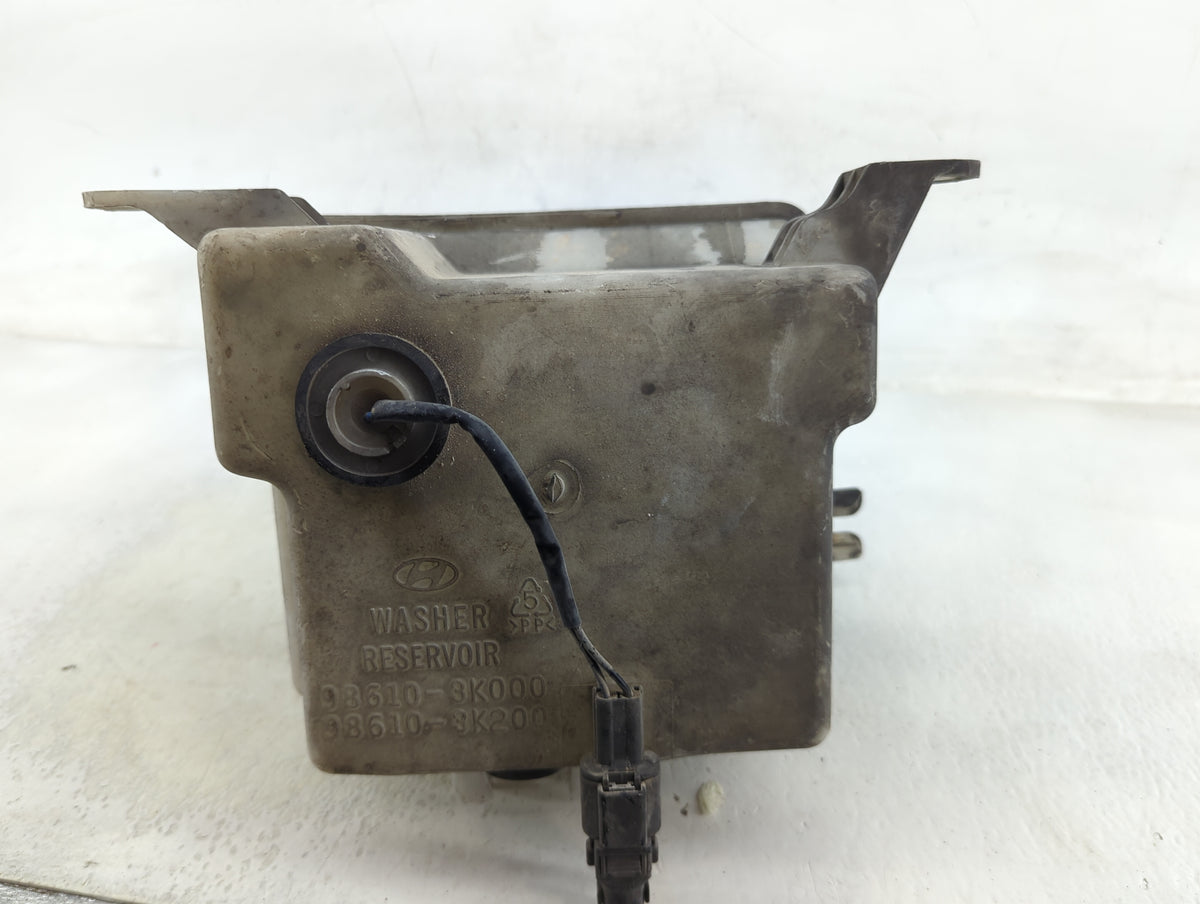 2006-2010 Hyundai Sonata Windshield Washer Fluid Reservoir Bottle 1496936 - Oemusedautoparts1.com
