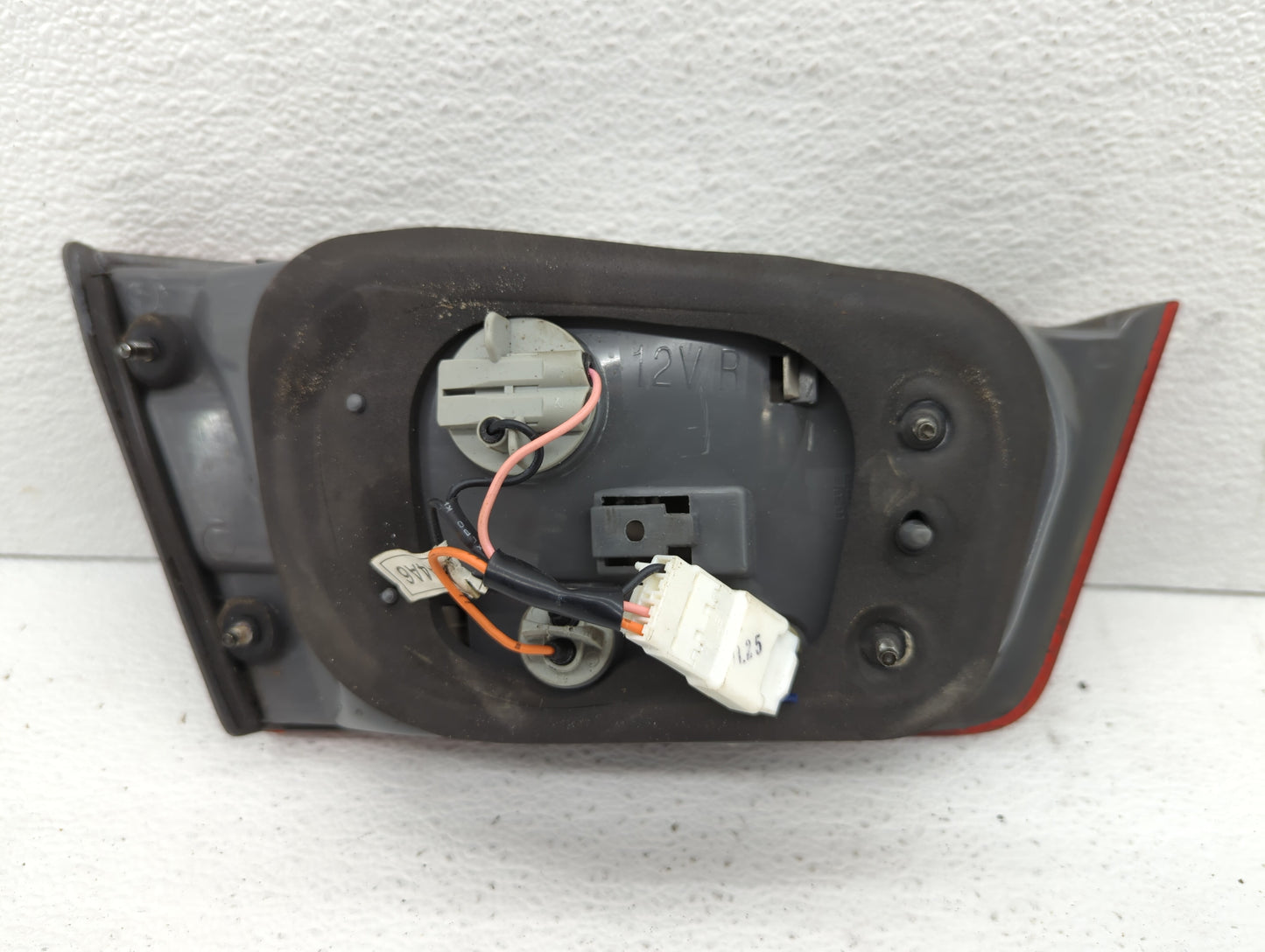 2006-2008 Hyundai Sonata Tail Light Assembly Passenger Right OEM P/N:92404-0A0 Fits Fits 2006 2007 2008 OEM Used Auto Parts