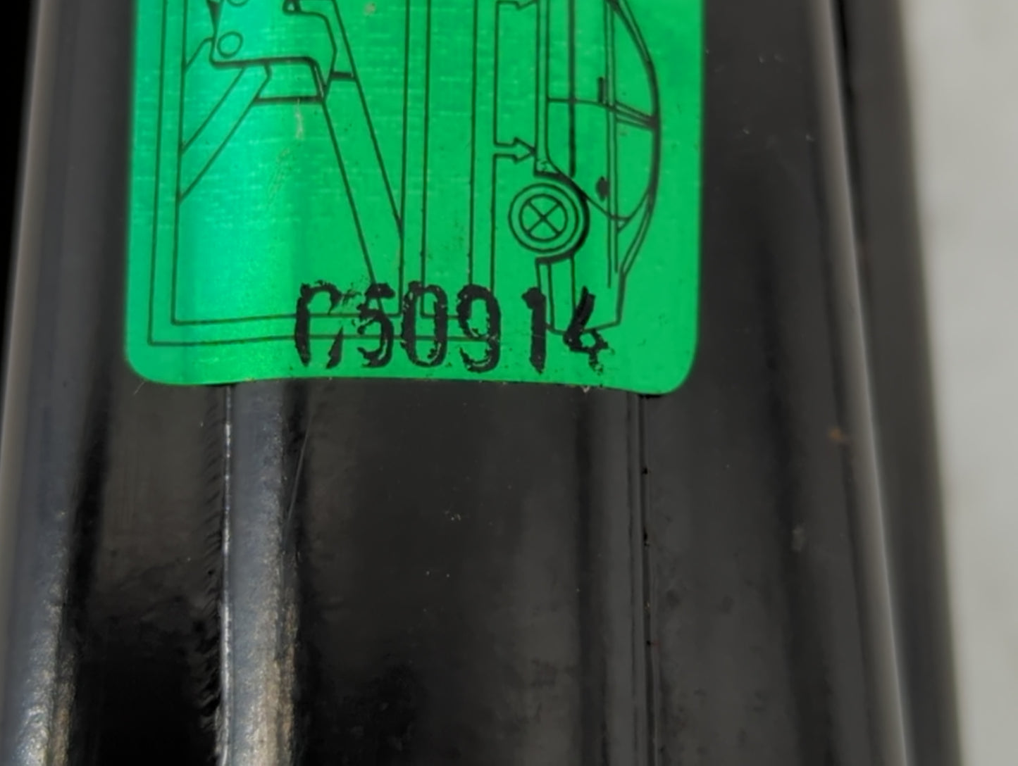2006 Hyundai Sonata Spare Scissor Car Jack 886701 - Oemusedautoparts1.com