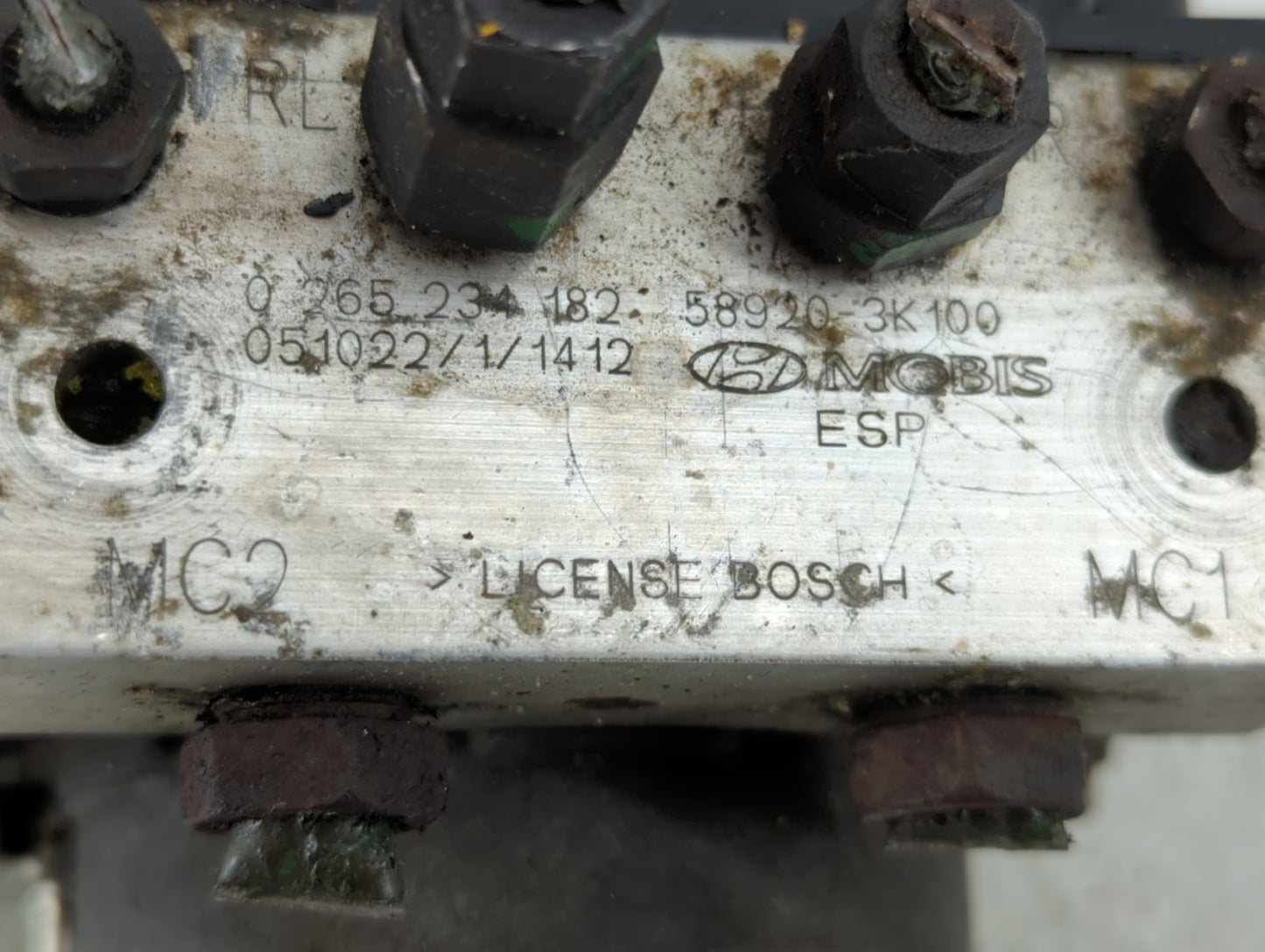 2006 Hyundai Sonata ABS Pump Control Module Replacement P/N:0 265 234 182 Fits OEM Used Auto Parts - Oemusedautoparts1.com