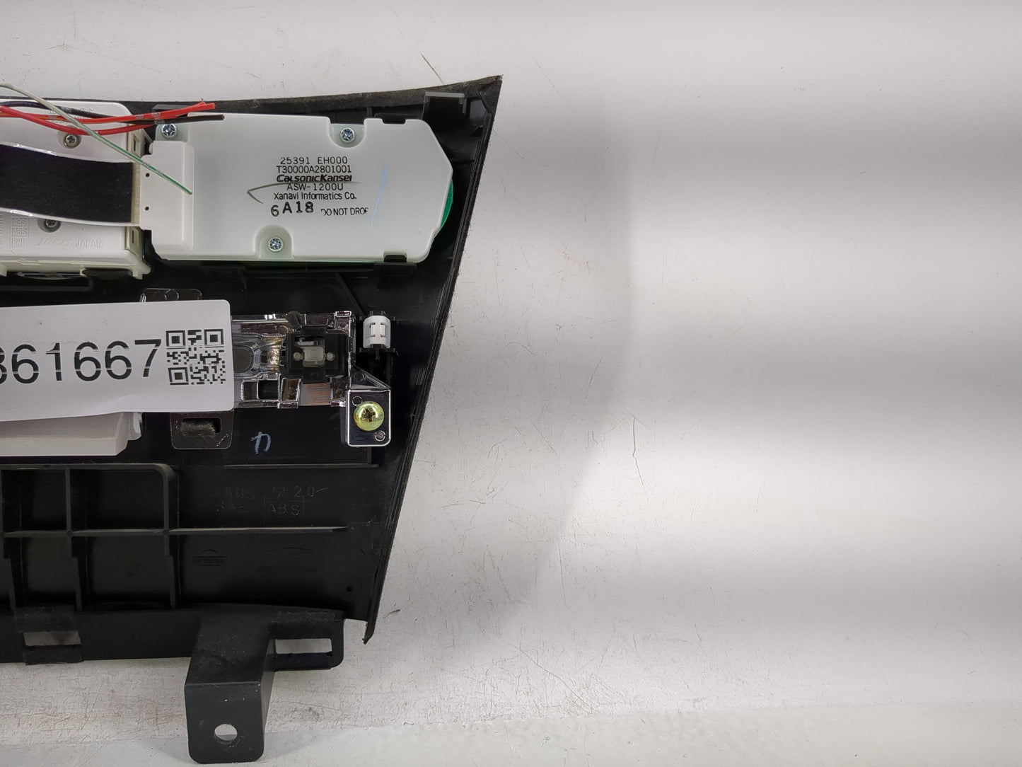 2006-2007 Infiniti M35 Radio Control Panel - Oemusedautoparts1.com