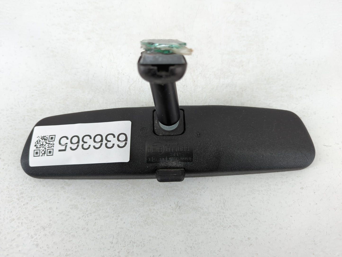 2006 Jaguar Xjr Interior Rear View Mirror Replacement OEM P/N:E8011083 Fits OEM Used Auto Parts - Oemusedautoparts1.com