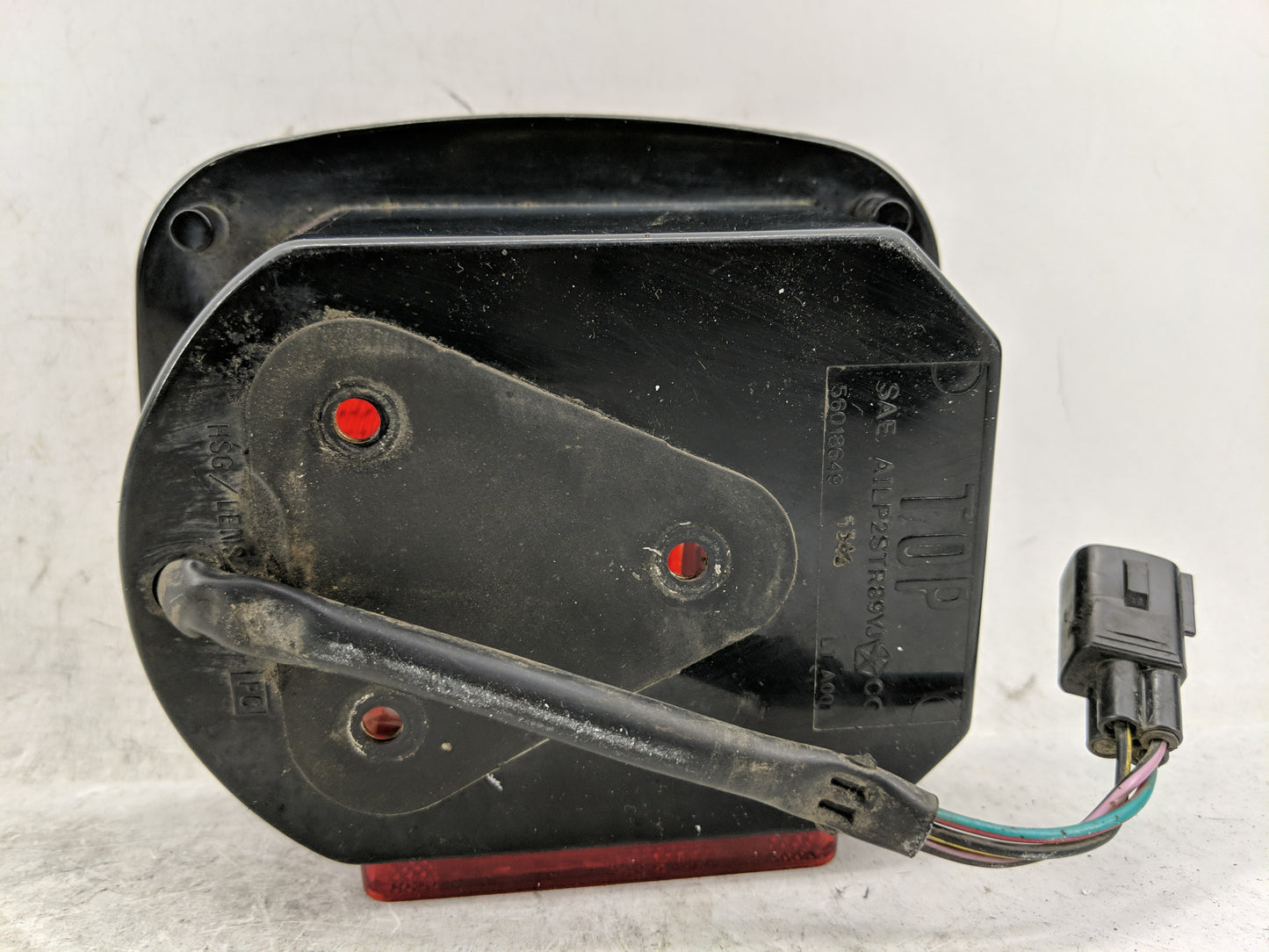 1998-2006 Jeep Wrangler Tail Light Assembly Driver Left OEM P/N:56018649 Fits Fits 1998 1999 2000 2001 2002 2003 2004 2005 2
