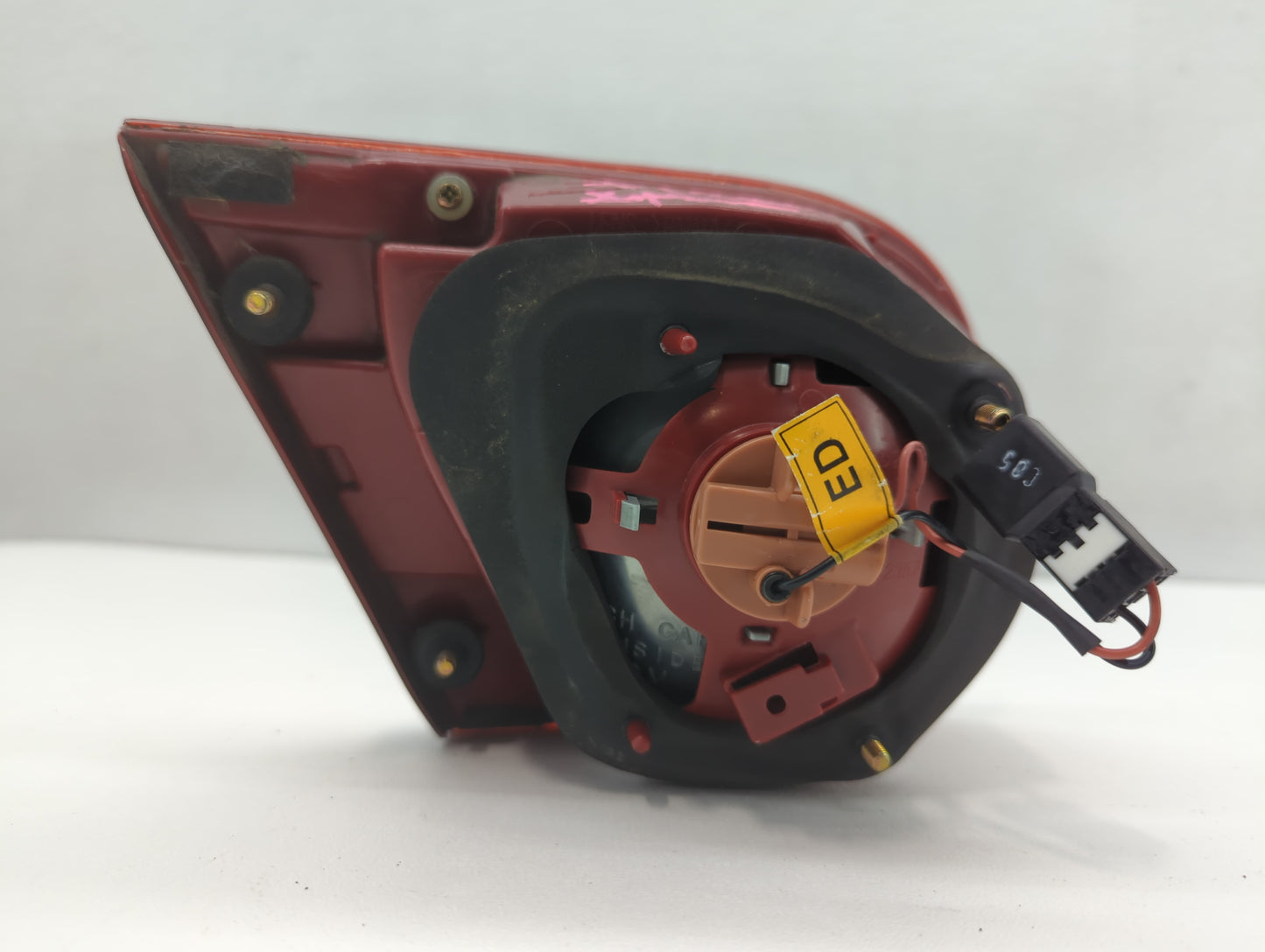 2006 Kia Amanti Tail Light Assembly Passenger Right OEM P/N:92402-3F Fits Fits 2004 2005 OEM Used Auto Parts - Oemusedautopa