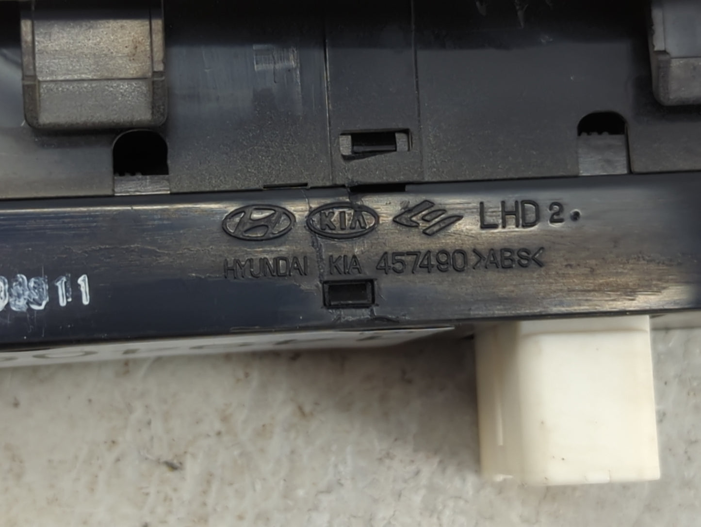 2009-2010 Kia Optima Master Power Window Switch Replacement Driver Side Left P/N:457490 Fits Fits 2009 2010 OEM Used Auto Pa