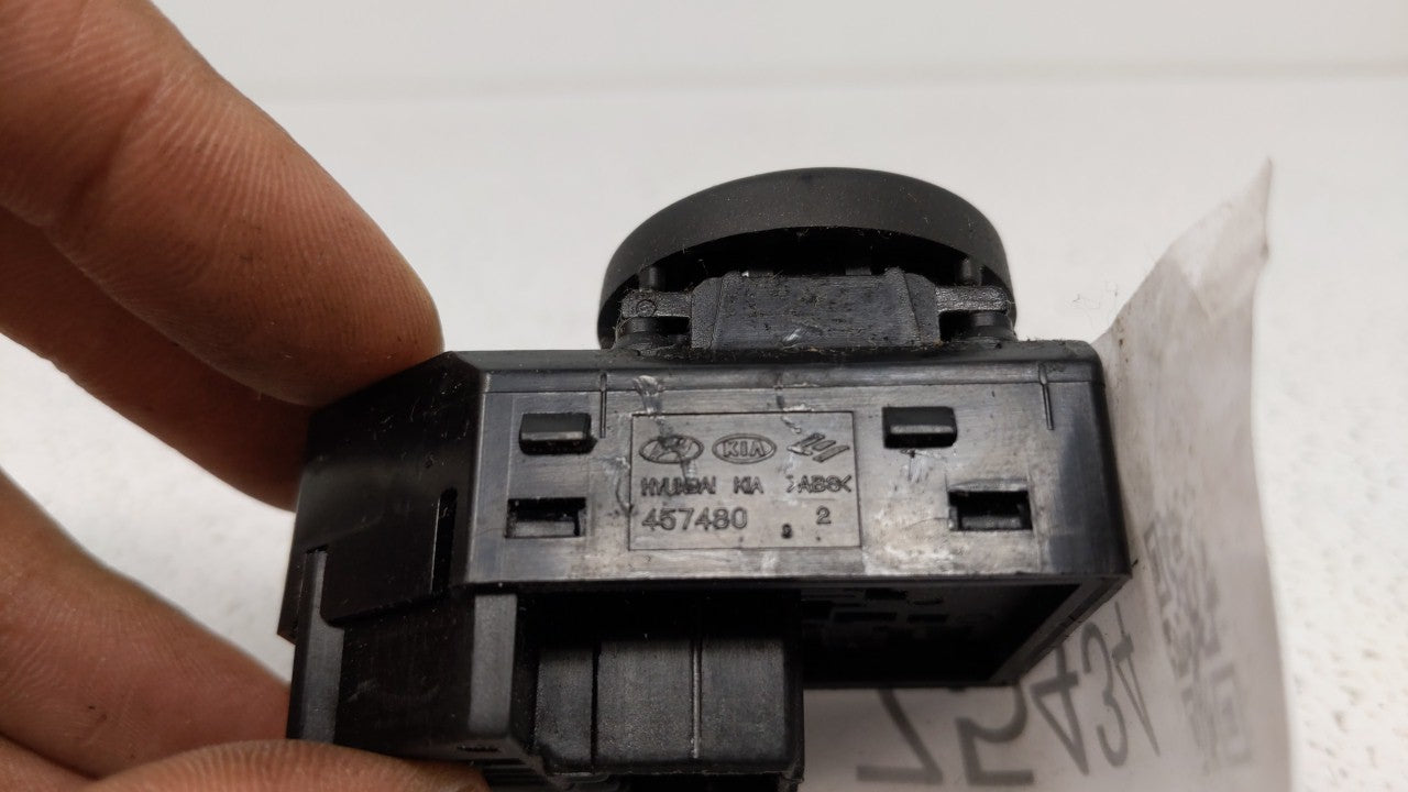 2006-2008 Kia Optima Master Power Window Switch Replacement Driver Side Left P/N:457480 Fits Fits 2006 2007 2008 OEM Used Au