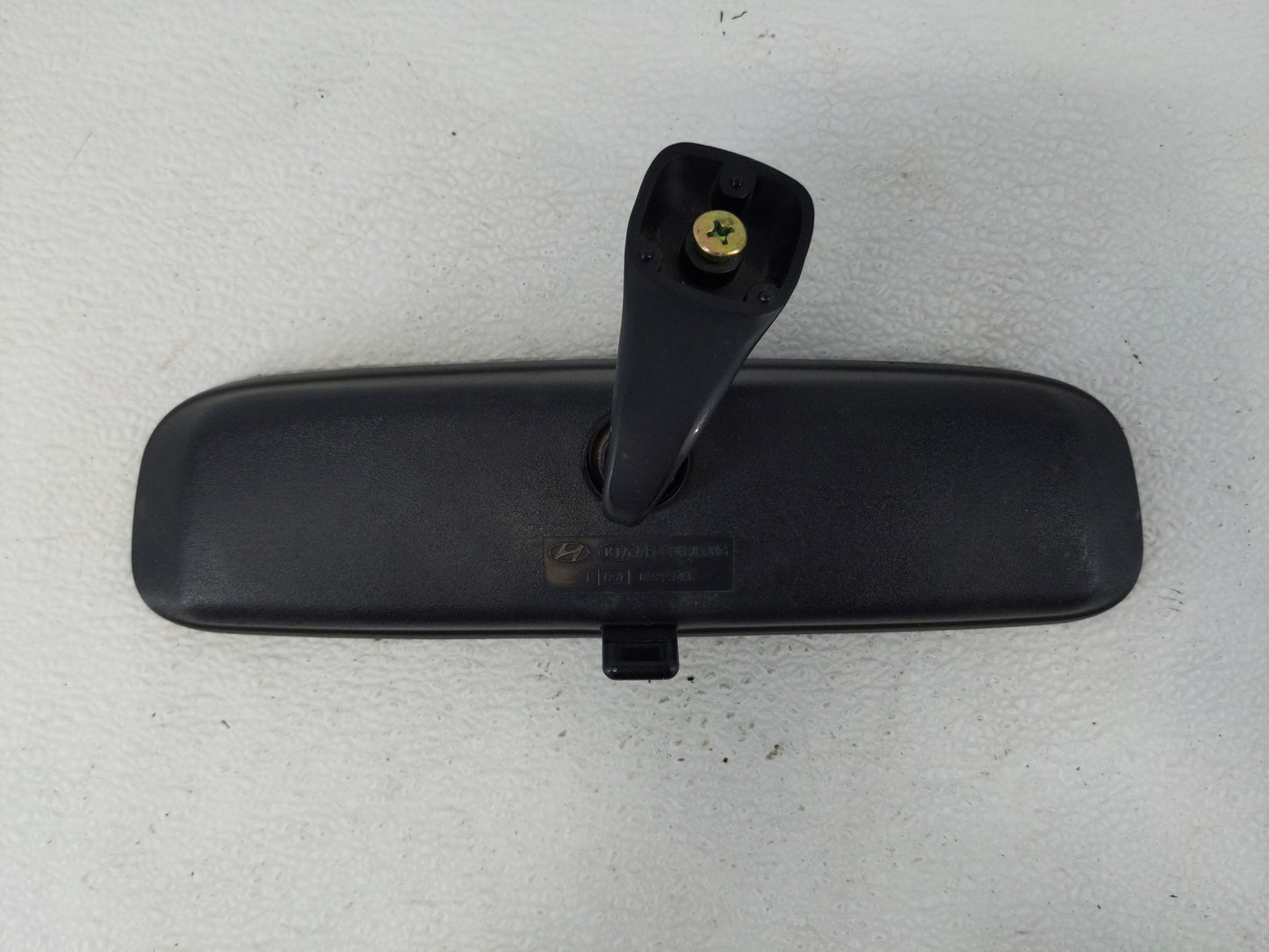2006 Kia Sorento Interior Rear View Mirror Replacement OEM P/N:85101-34000 Fits OEM Used Auto Parts - Oemusedautoparts1.com