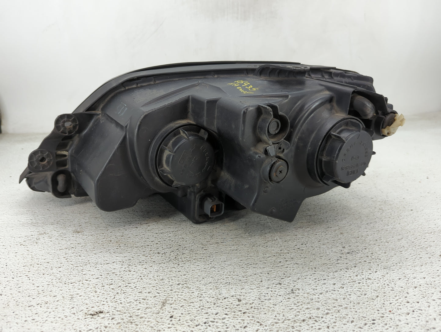 2005-2006 Kia Sorento Passenger Right Oem Head Light Headlight Lamp - Oemusedautoparts1.com