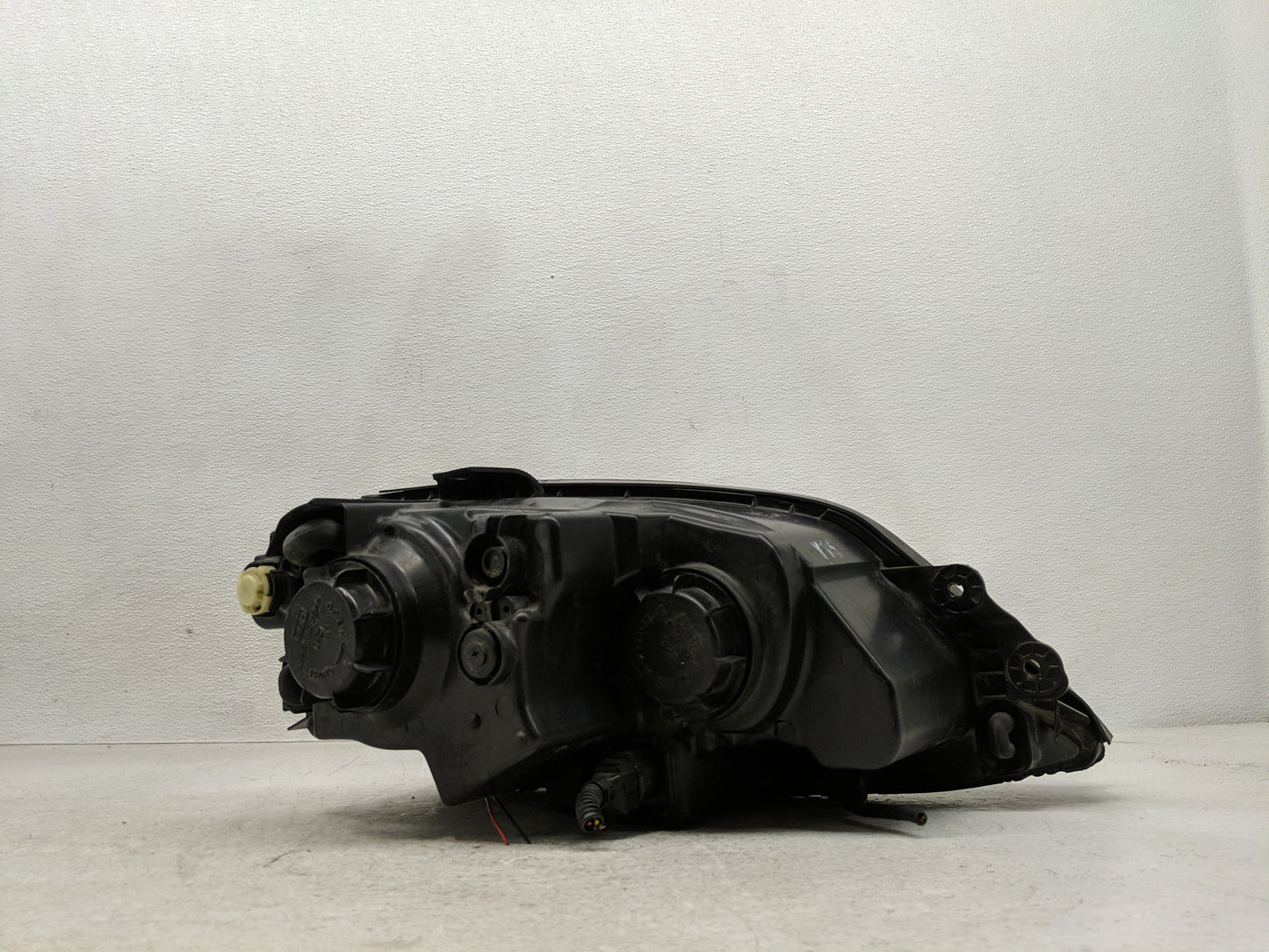 2003-2004 Kia Sorento Driver Left Oem Head Light Headlight Lamp - Oemusedautoparts1.com