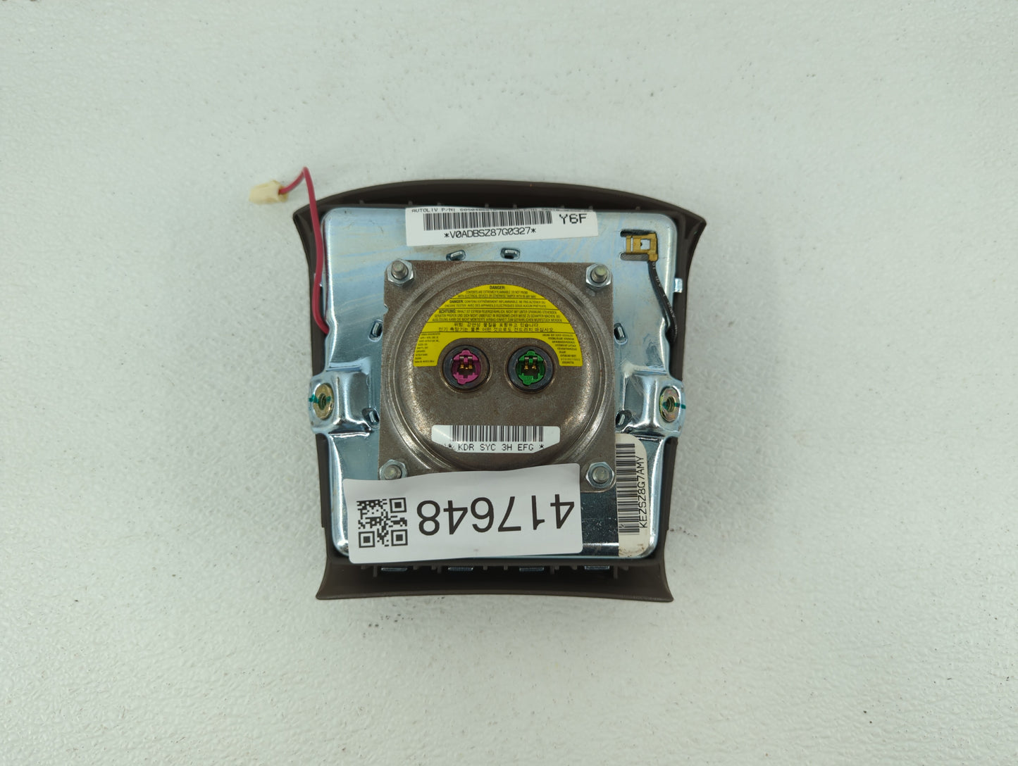 2005-2006 Kia Sorento Air Bag Driver Left Steering Wheel Mounted P/N:56910-3E520 Fits Fits 2005 2006 OEM Used Auto Parts - O