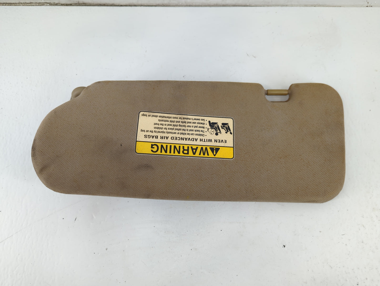 2005-2007 Kia Sorento Sun Visor Shade Replacement Driver Left Mirror Fits Fits 2005 2006 2007 OEM Used Auto Parts - Oemuseda