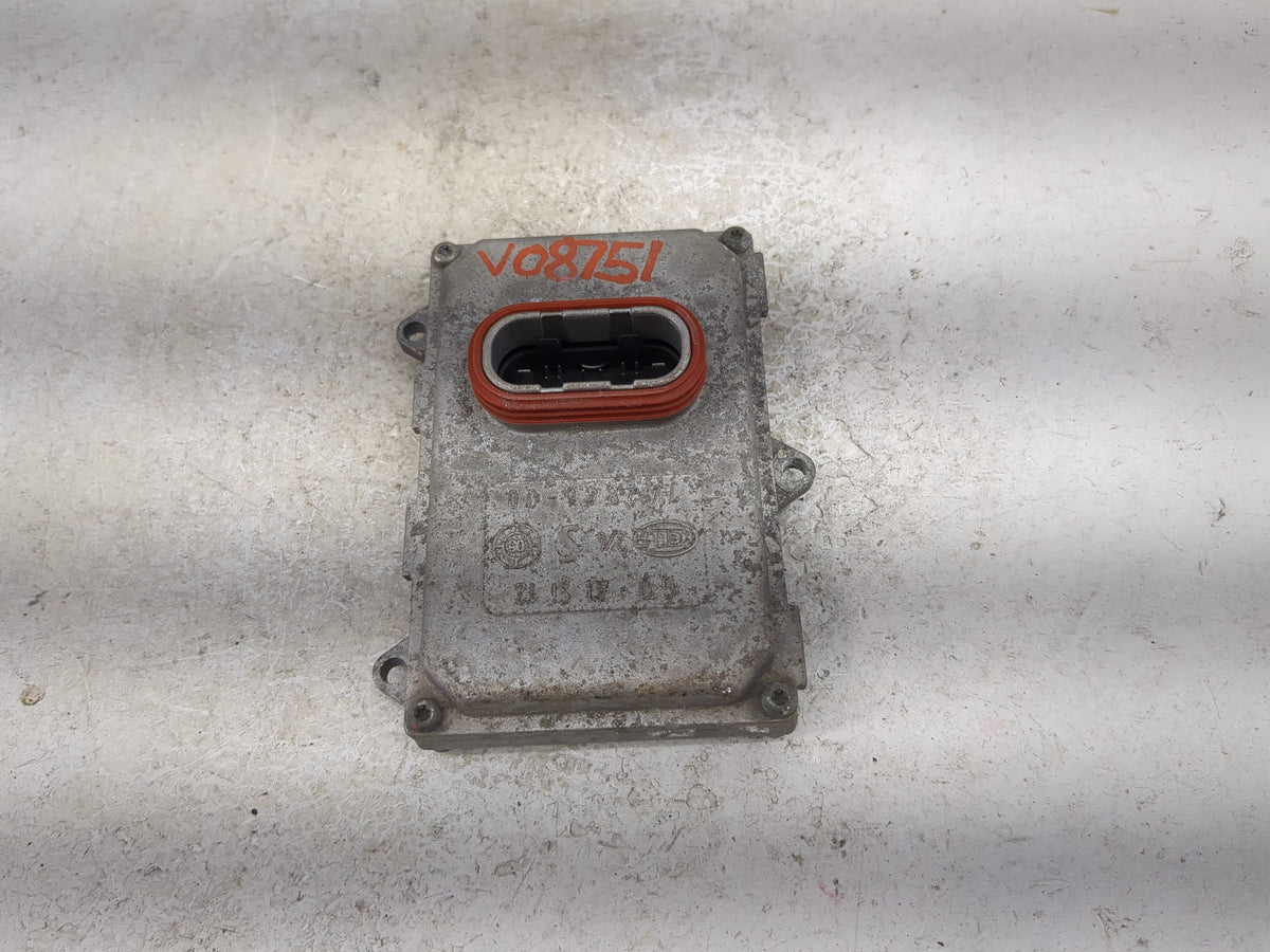 Land Rover Lr3 Headlamp Control Module 7428456-00 - Oemusedautoparts1.com