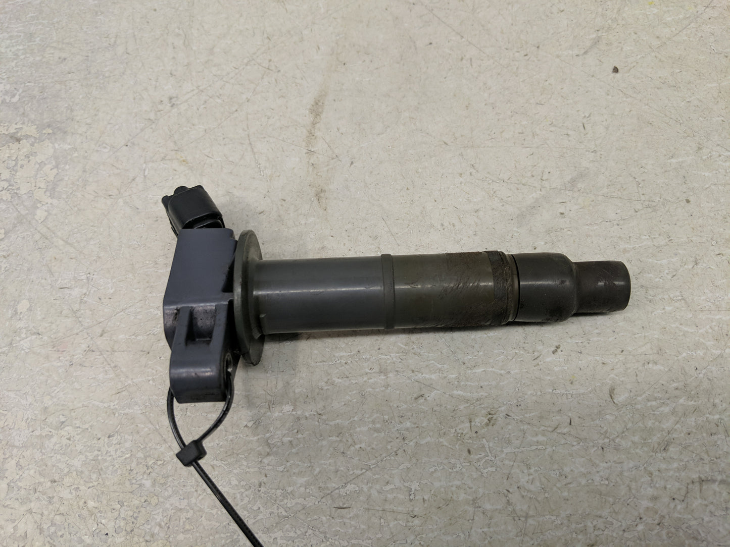 2004-2006 Lexus Es330 Ignition Coil Igniter Pack - Oemusedautoparts1.com