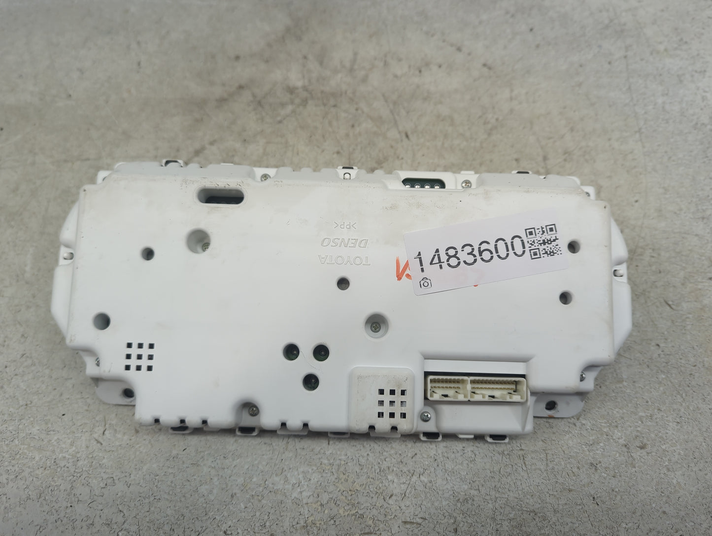 2006 Lexus Rx400h Instrument Cluster Speedometer Gauges P/N:83800-48490 257420-6082 Miles: Fits OEM Used Auto Parts - Oemuse