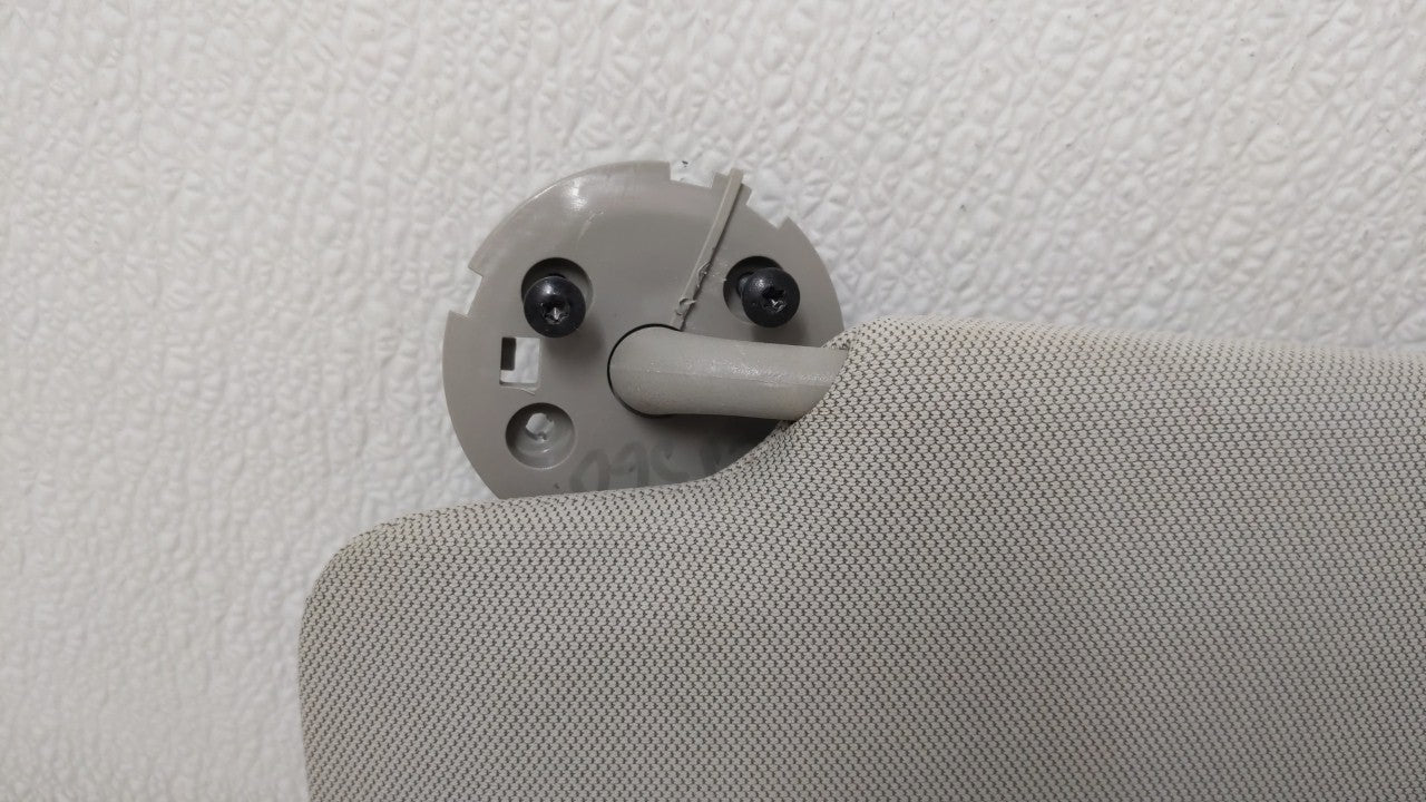 2006 Lincoln Zephyr Sun Visor Shade Replacement Passenger Right Mirror Fits Fits 2007 2008 2009 OEM Used Auto Parts - Oemuse