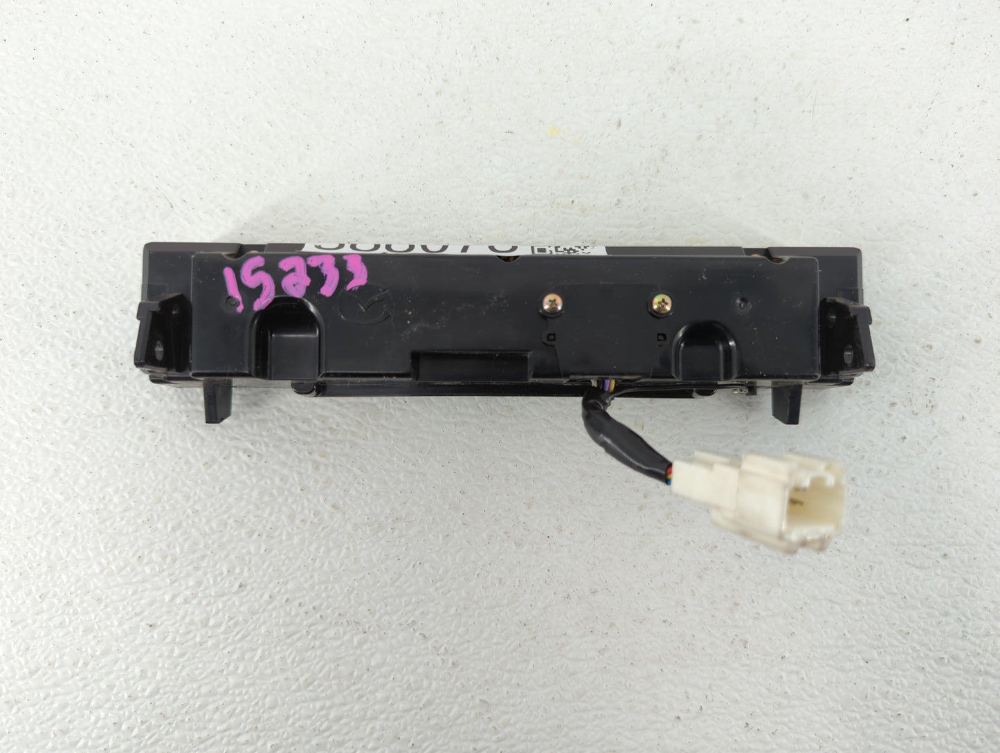 2006-2007 Mazda 3 Am Fm Cd Player Radio Receiver - Oemusedautoparts1.com