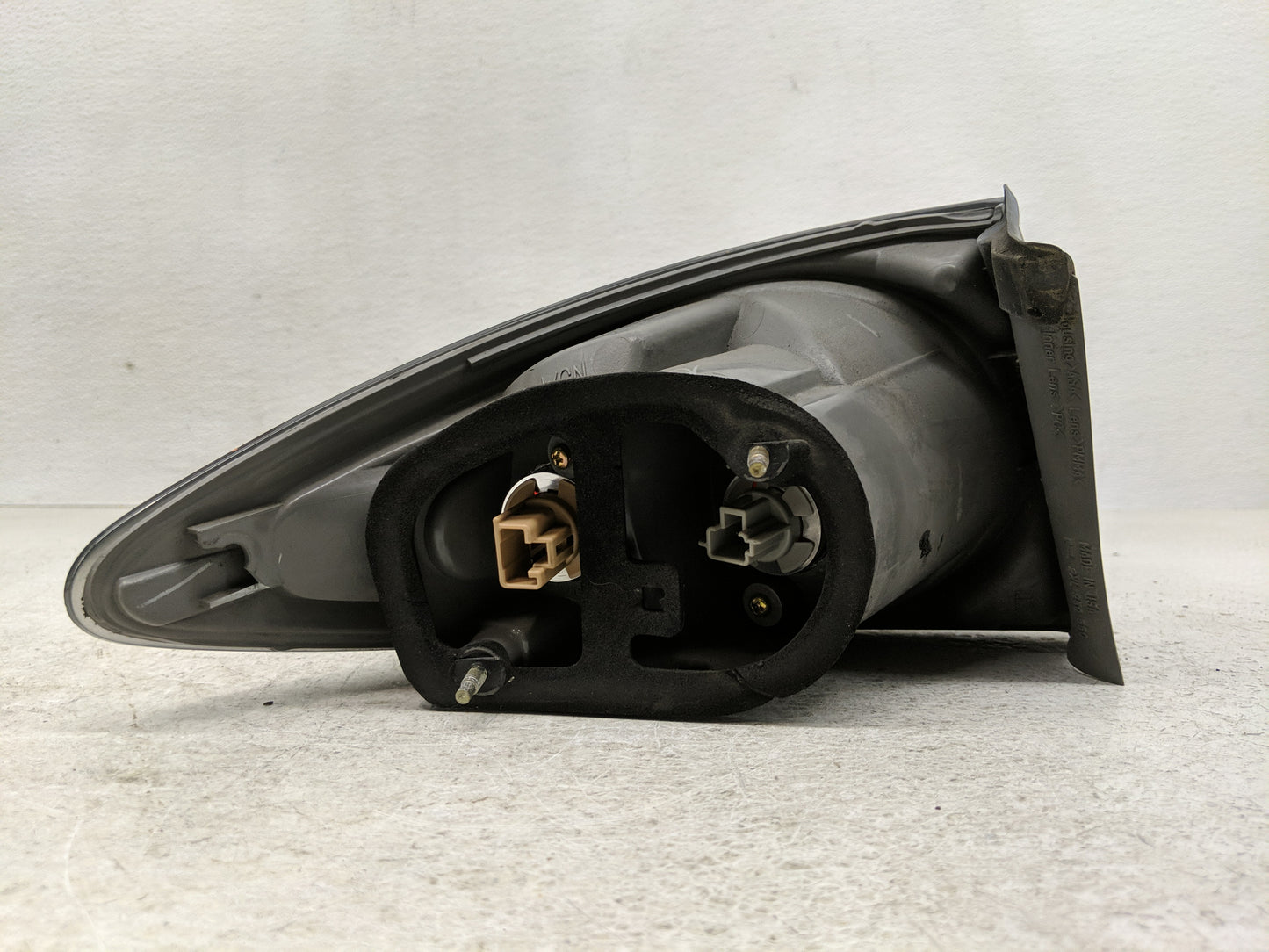 2006-2007 Mazda 6 Tail Light Assembly Passenger Right OEM Fits Fits 2006 2007 OEM Used Auto Parts - Oemusedautoparts1.com