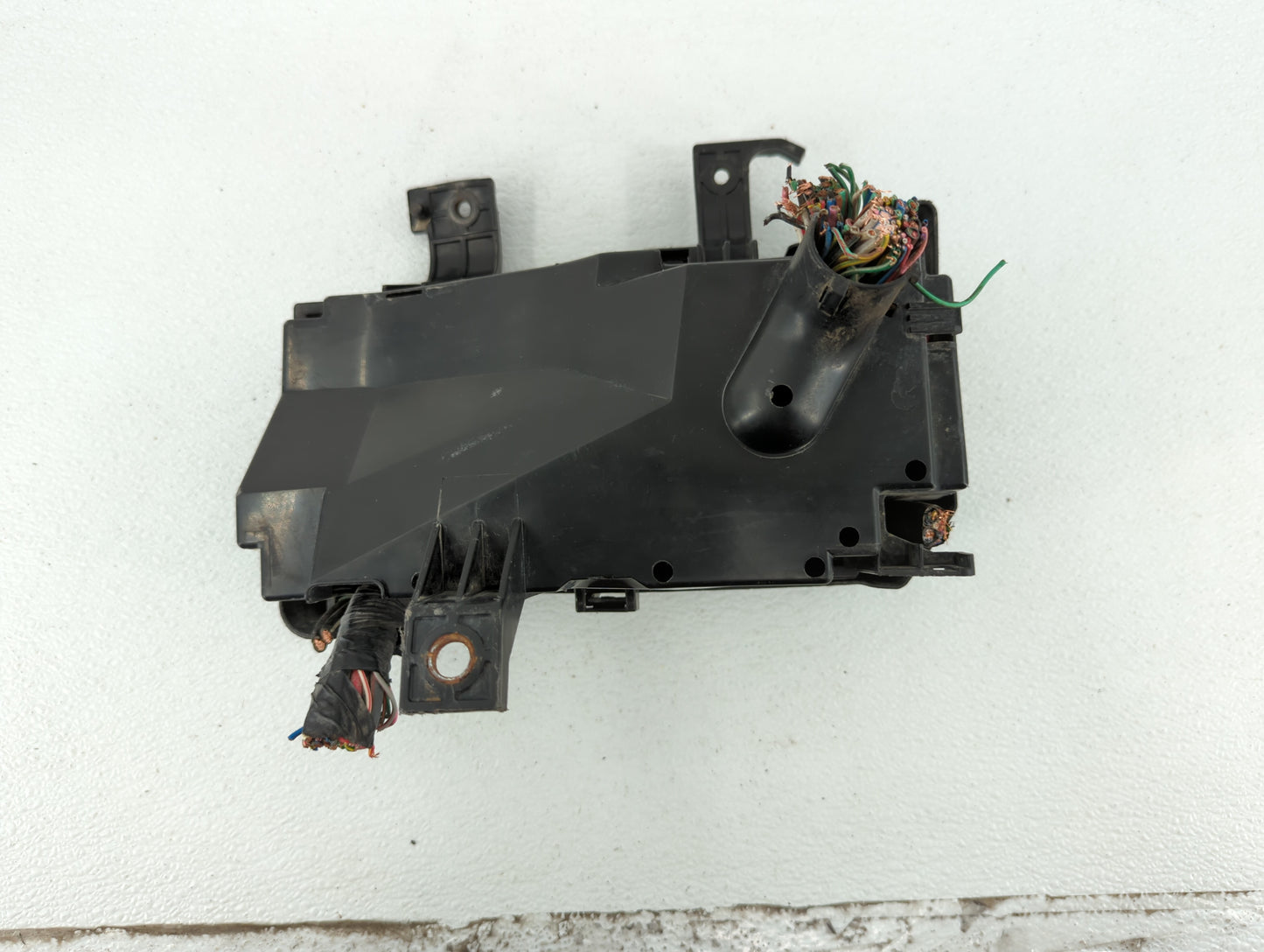 2006-2007 Mazda 6 Fusebox Fuse Box Panel Relay Module P/N:GP9A-66760 Fits Fits 2006 2007 OEM Used Auto Parts - Oemusedautopa