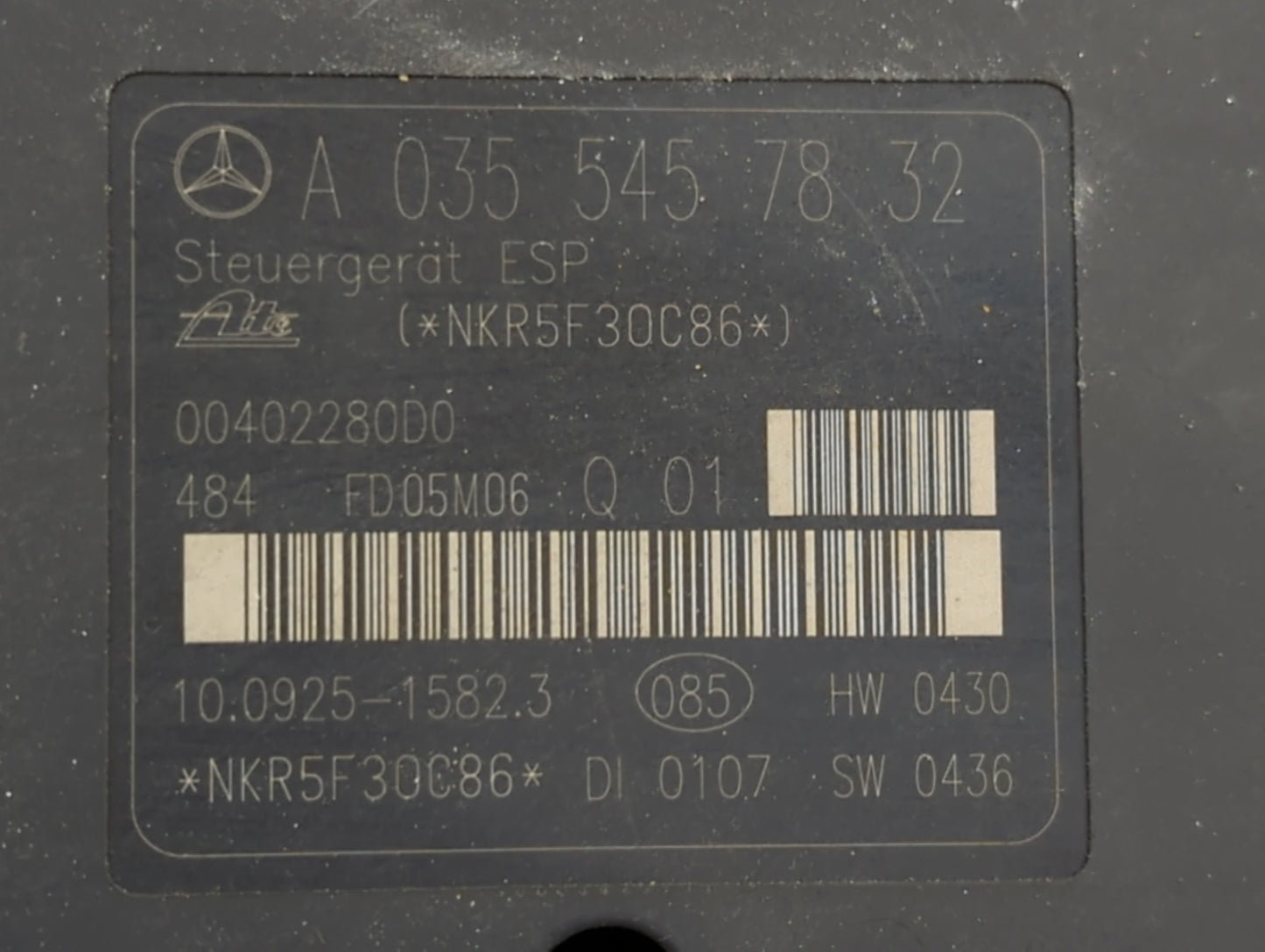 2006-2007 Mercedes-Benz C230 ABS Pump Control Module Replacement P/N:A 035 545 78 32 Fits Fits 2006 2007 2008 2009 OEM Used